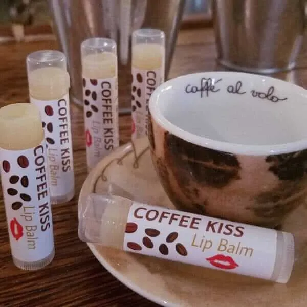 MOISTURIZING LIP BALM