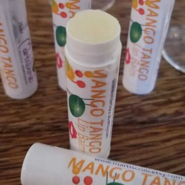 MOISTURIZING LIP BALM