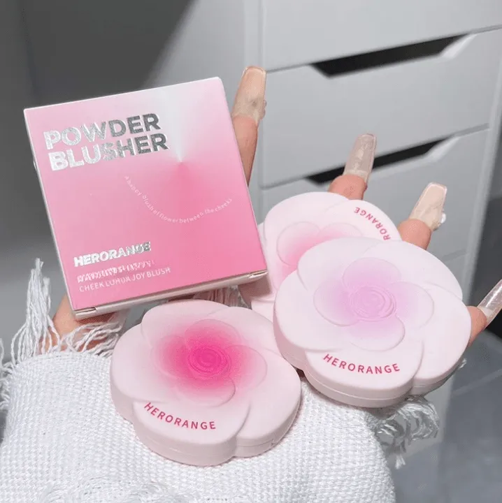 Monochrome Flower Shimmer Powder Blusher