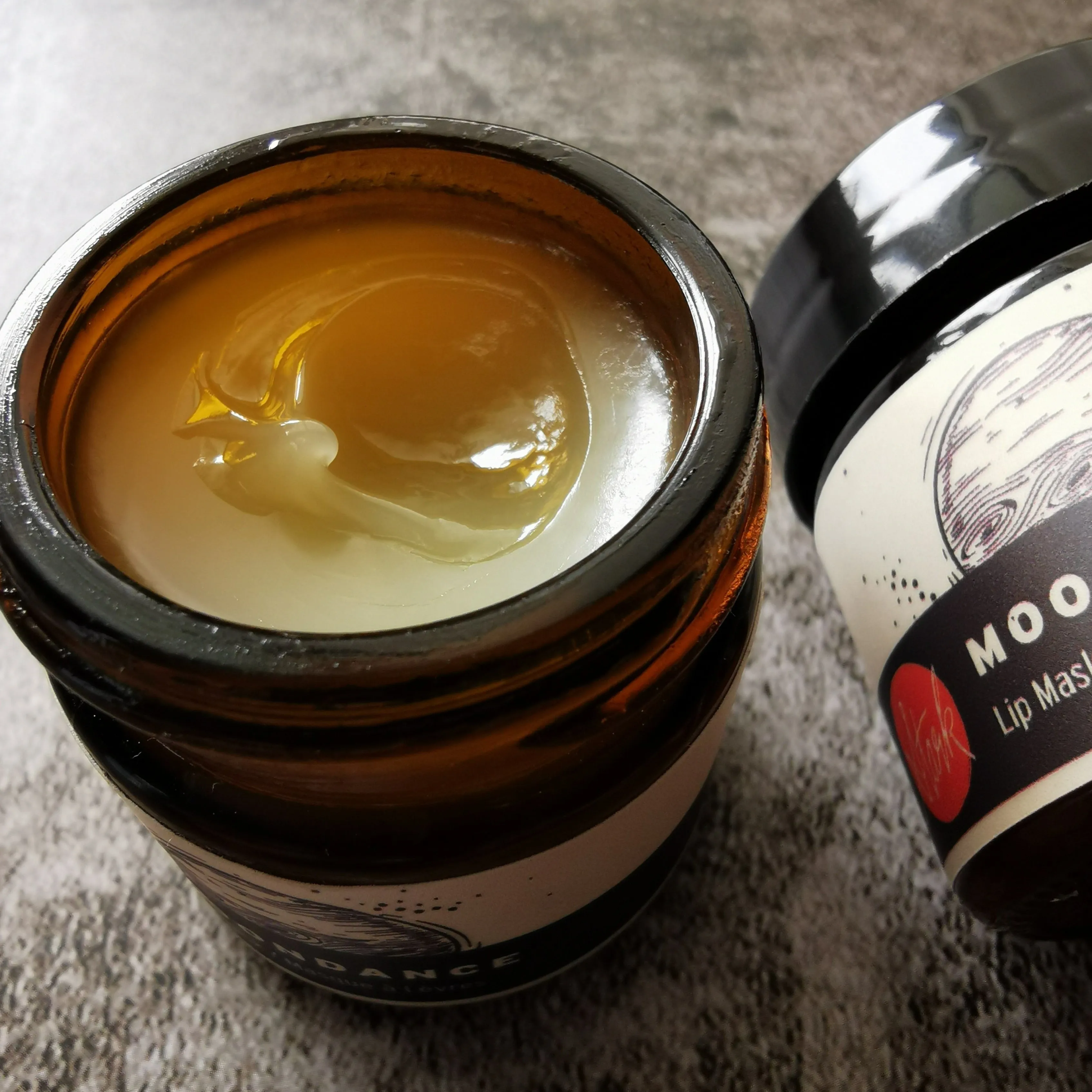 MOONDANCE lip mask