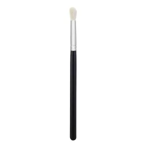 Morphe M441 - Pro Firm Blending Crease Brush