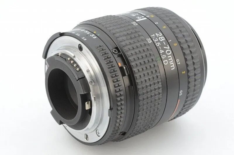 Nikon Zoom Wide Angle-Telephoto 28-70mm f/3.5-4.5 D-AF Autofocus Lens - Used
