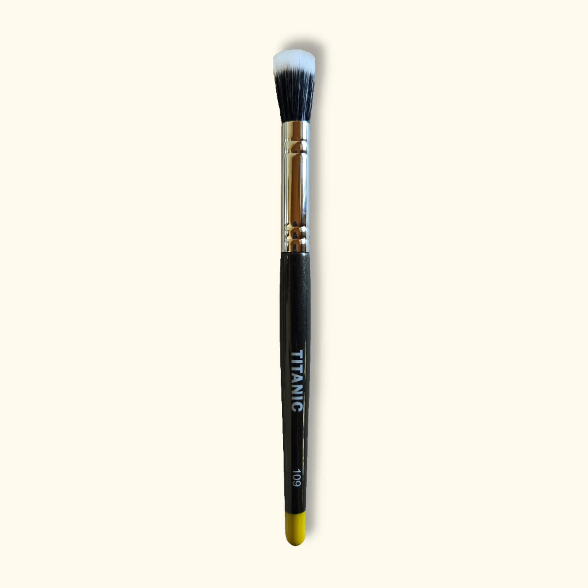 No. 109 - Small Round Duo-Fibre Stipple Brush // SFX