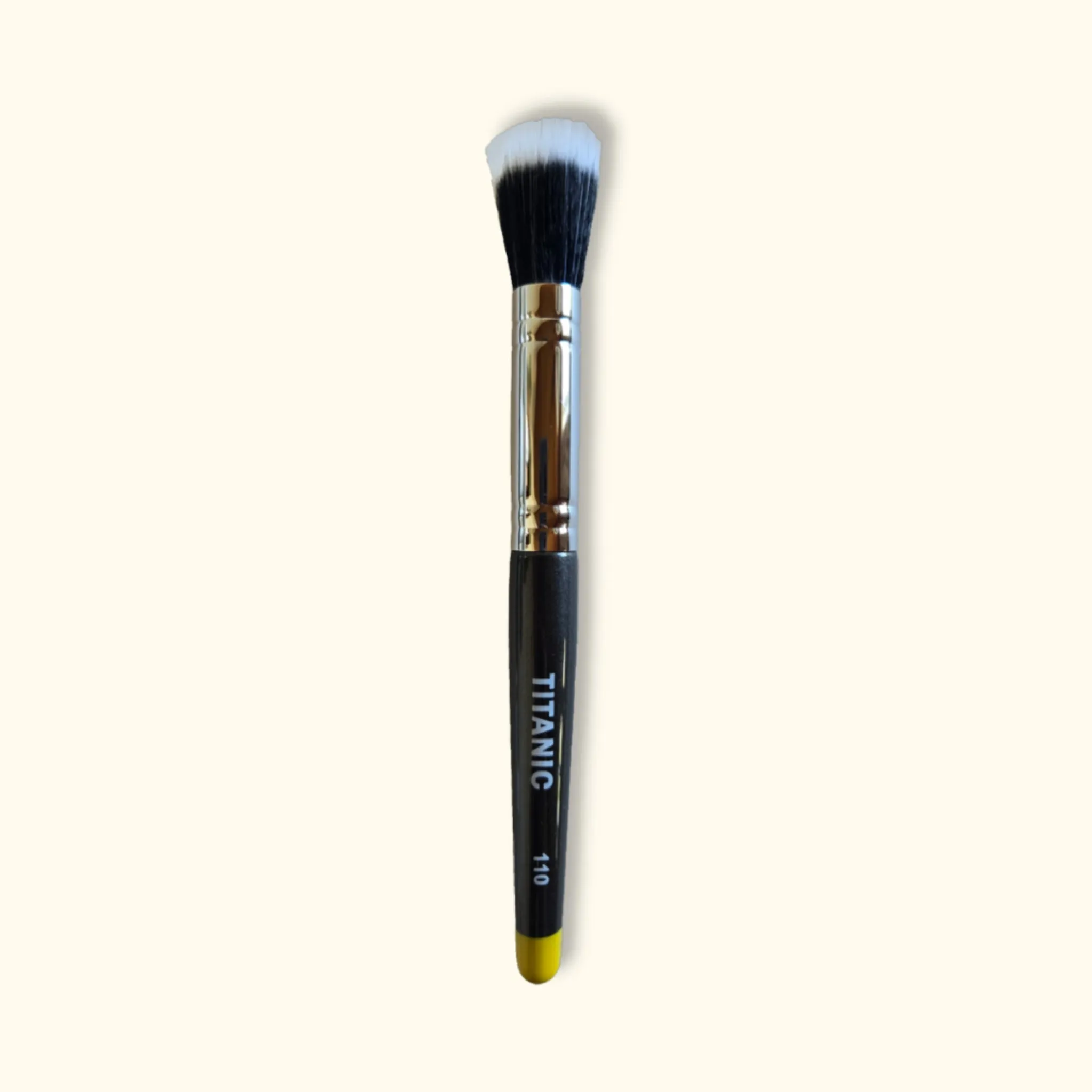 No. 110 - Natural Foundation Brush
