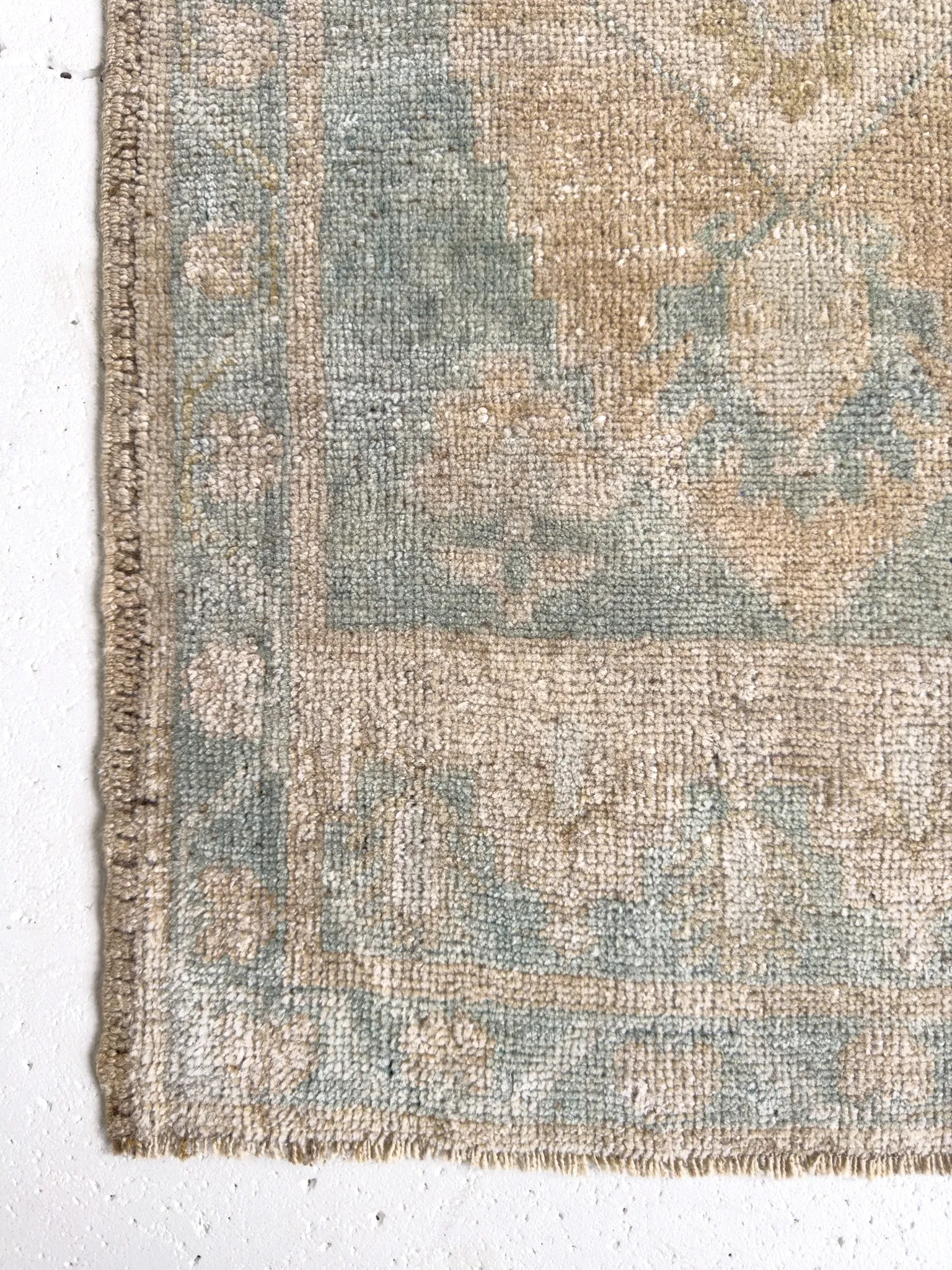 No. 1909 | 1'11 x 4'3