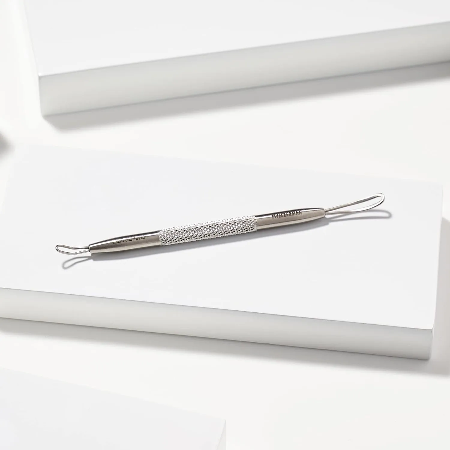 No Slip Skin Care Tool