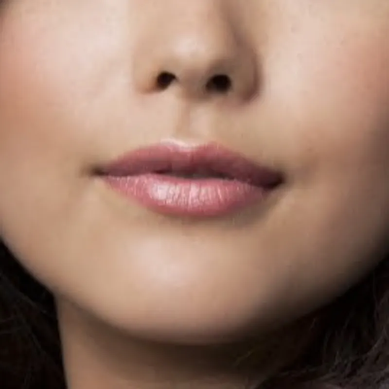 NYX Mega Shine Lip Gloss - LG129 Beige