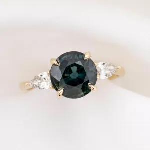 Olivia Grand Ring 3.60ct Blue Green Sapphire