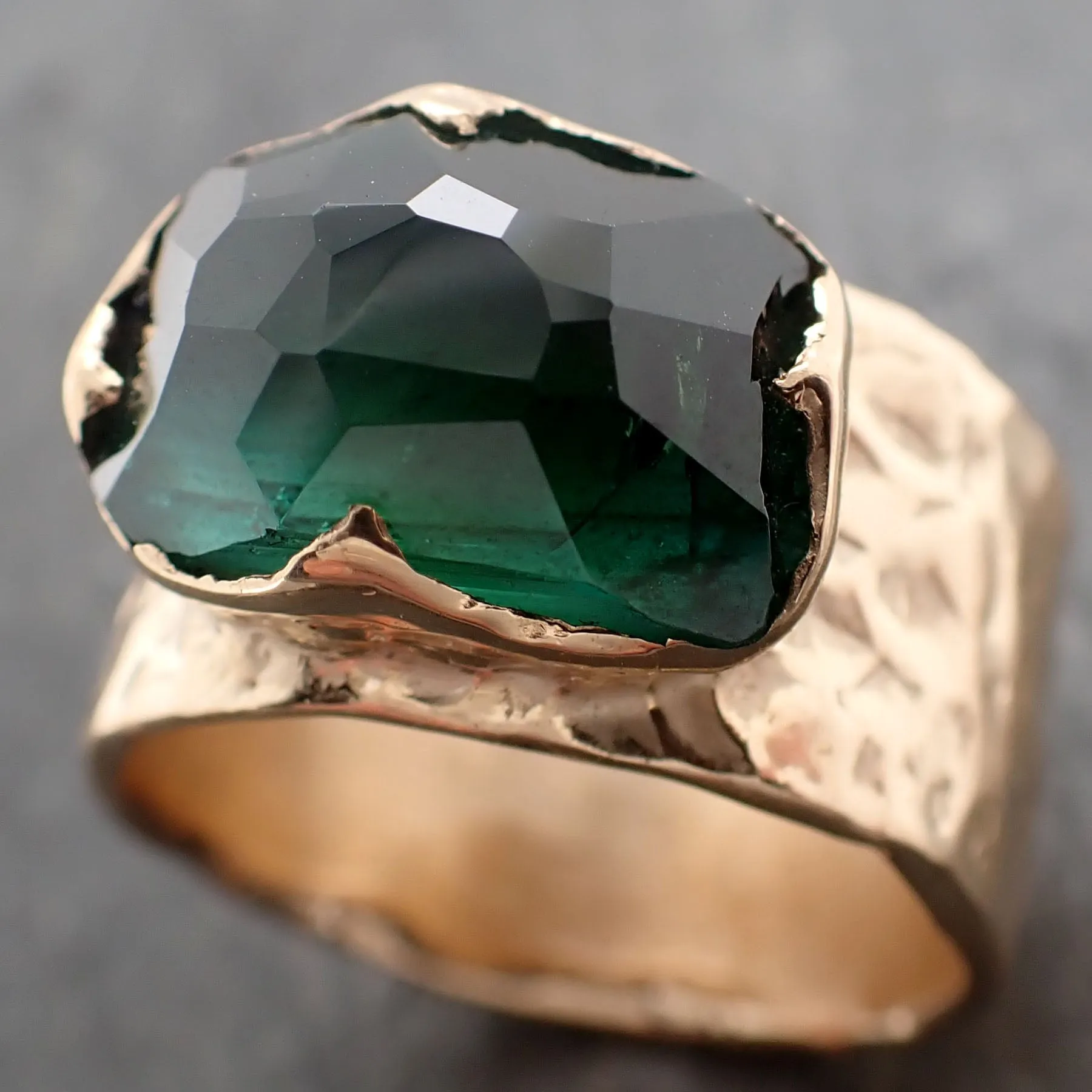 Partially Faceted Green Tourmaline 18k Yellow Gold Gemstone Solitaire Cigar statement ring 3266