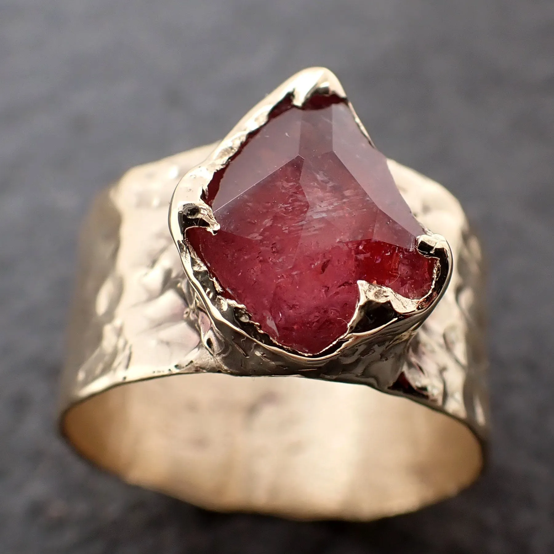 Partially Faceted Ruby Sapphire Ring Gemstone Ring Cocktail Solitaire Yellow 14k Cigar band 3219
