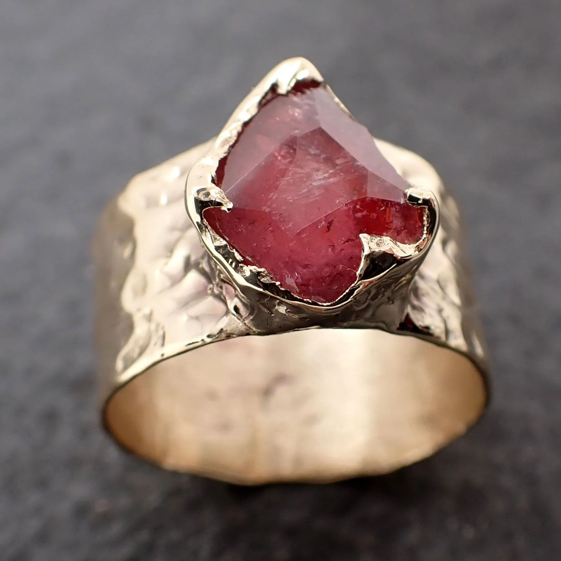 Partially Faceted Ruby Sapphire Ring Gemstone Ring Cocktail Solitaire Yellow 14k Cigar band 3219