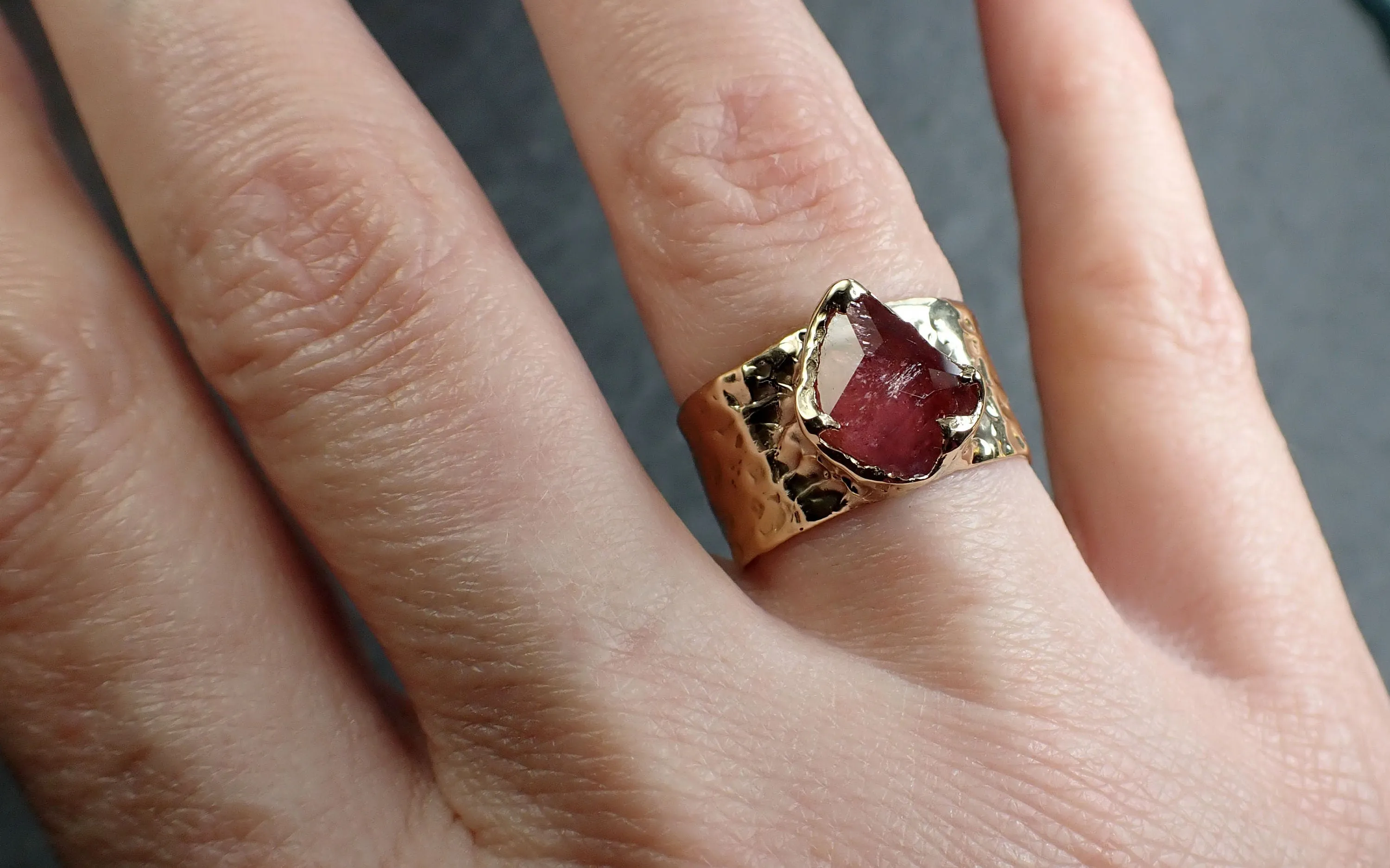 Partially Faceted Ruby Sapphire Ring Gemstone Ring Cocktail Solitaire Yellow 14k Cigar band 3219