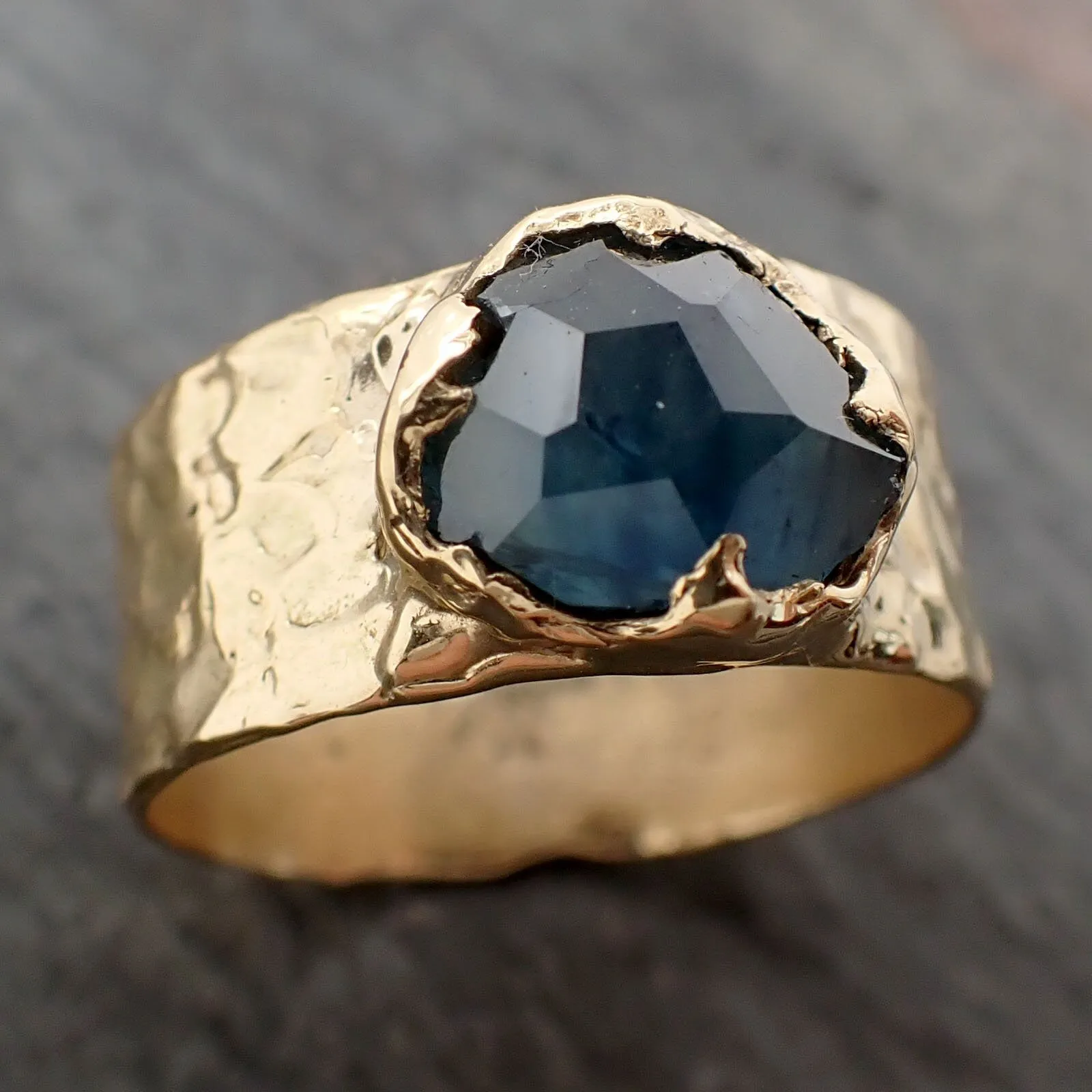 Partially Faceted Sapphire Ring Gemstone Ring Cocktail Solitaire Yellow 18k Cigar band 3227