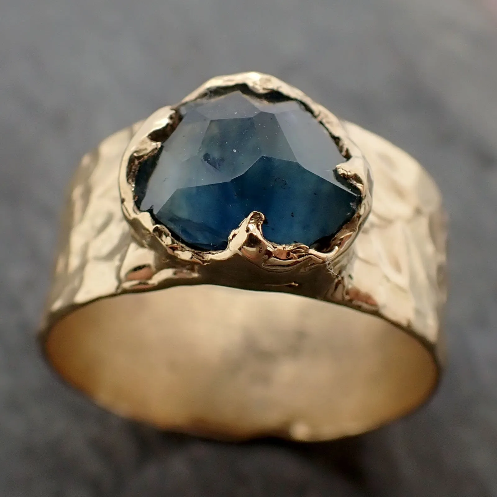 Partially Faceted Sapphire Ring Gemstone Ring Cocktail Solitaire Yellow 18k Cigar band 3227