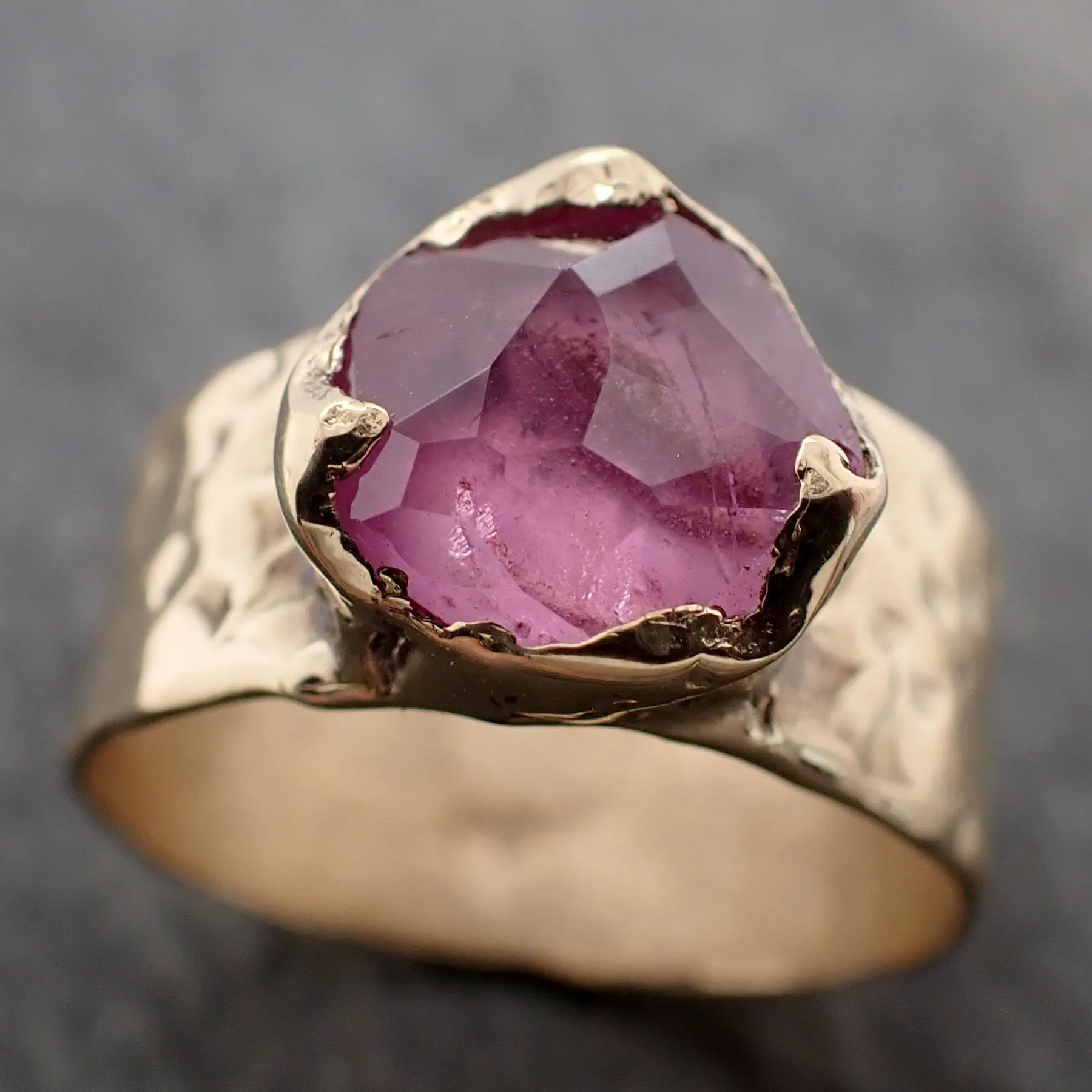Partially Faceted Sapphire Ring Gemstone Ring Cocktail Solitaire Yellow 18k Cigar band 3228