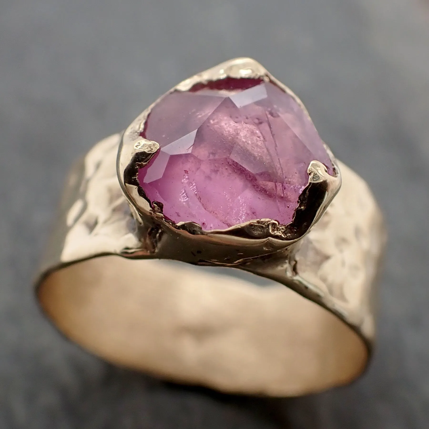 Partially Faceted Sapphire Ring Gemstone Ring Cocktail Solitaire Yellow 18k Cigar band 3228