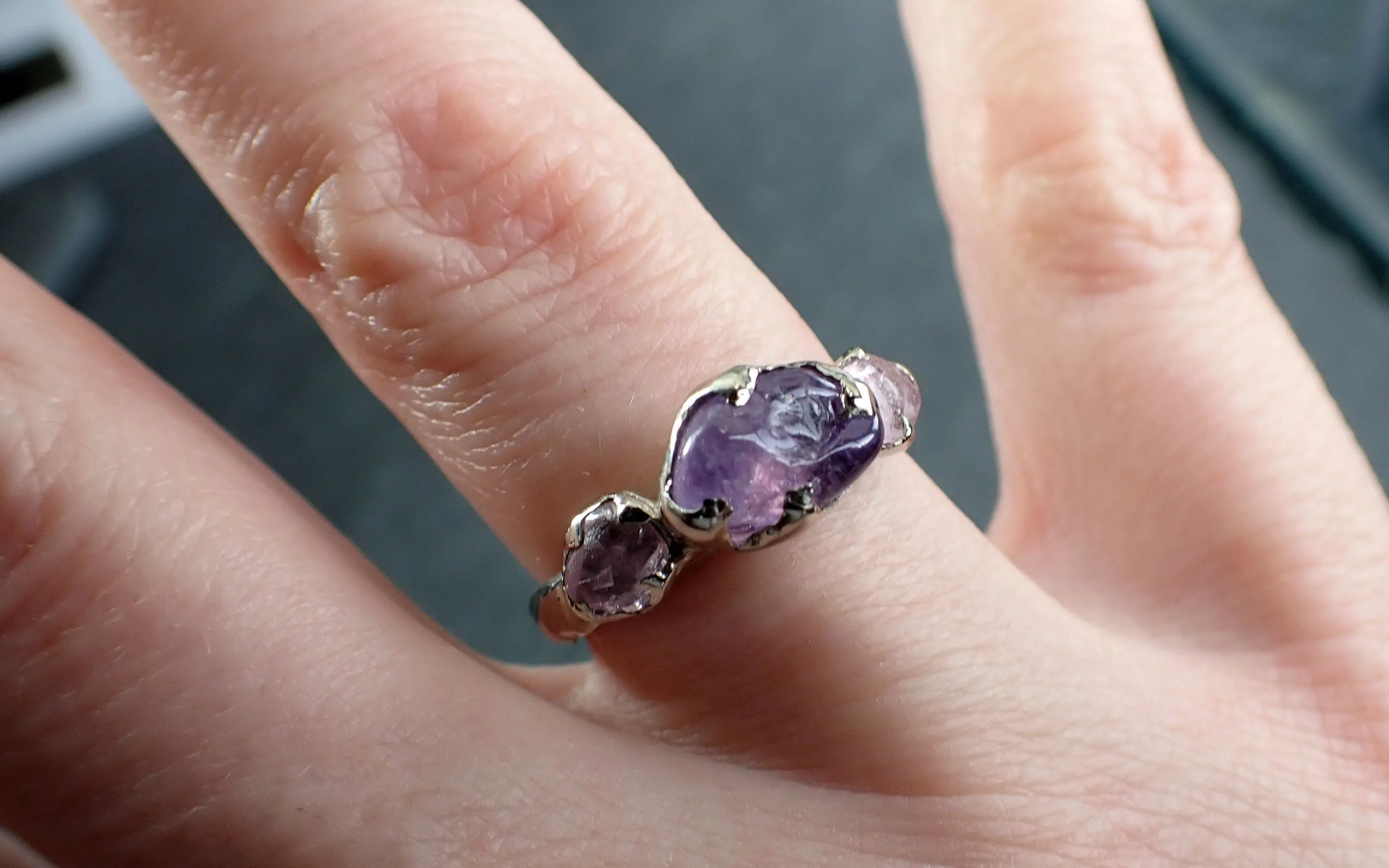 Pink purple Sapphire tumbled White 14k gold multi stone gemstone ring 2904