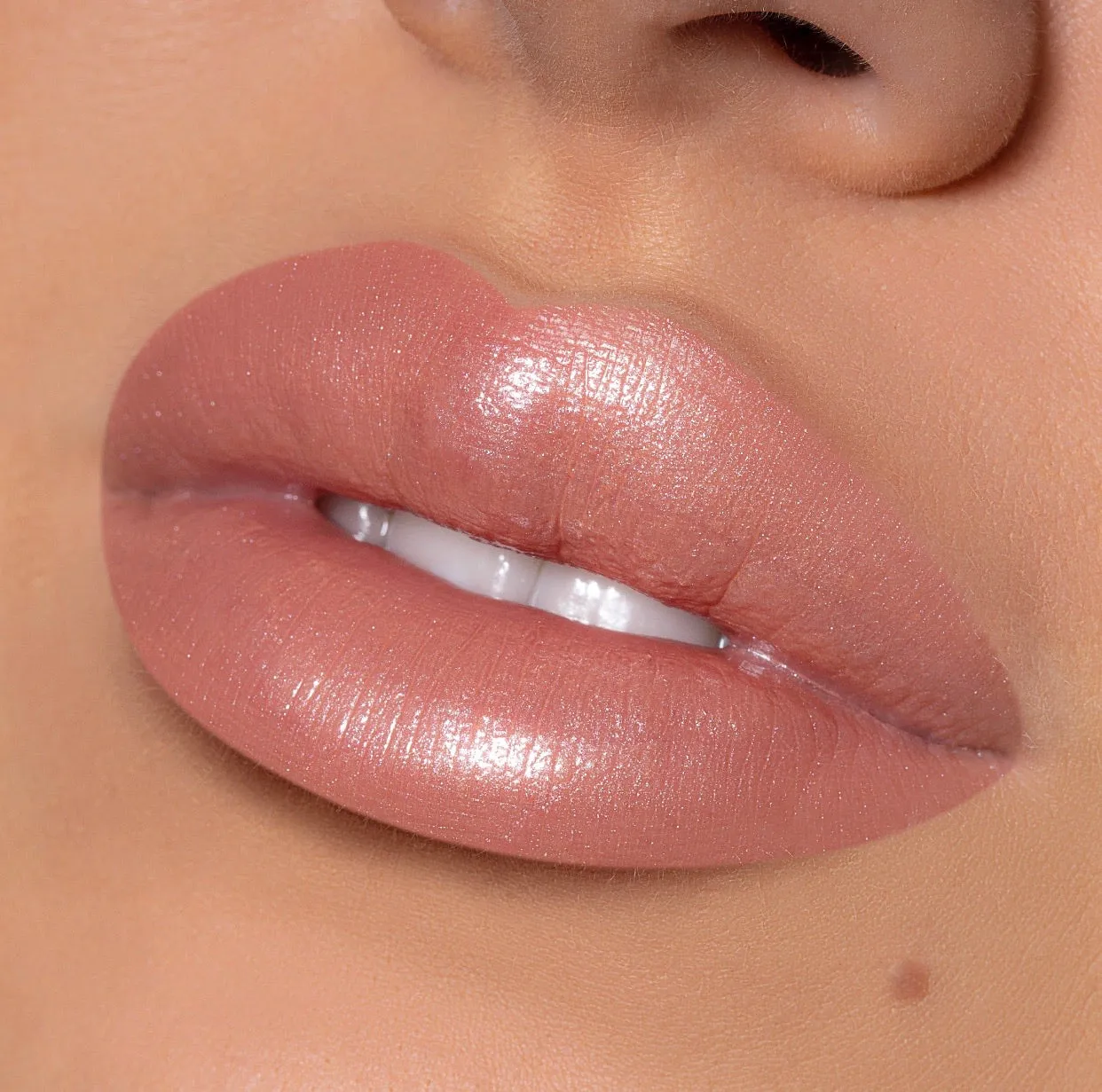 PLEDGES LIP GLOSS