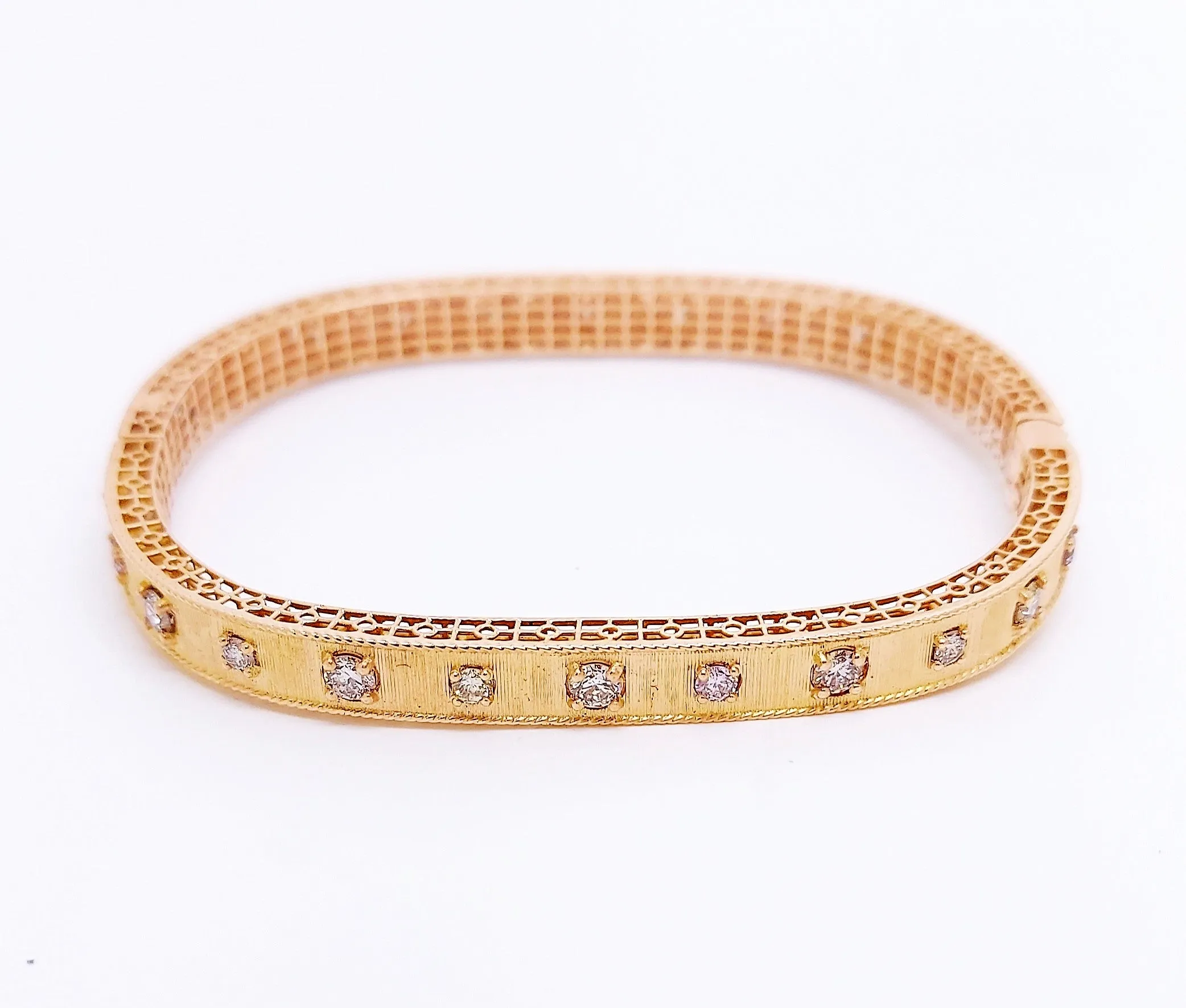 PRINCESS 18 K ROSE GOLD SATIN FINISH BANGLE AD NO 2648