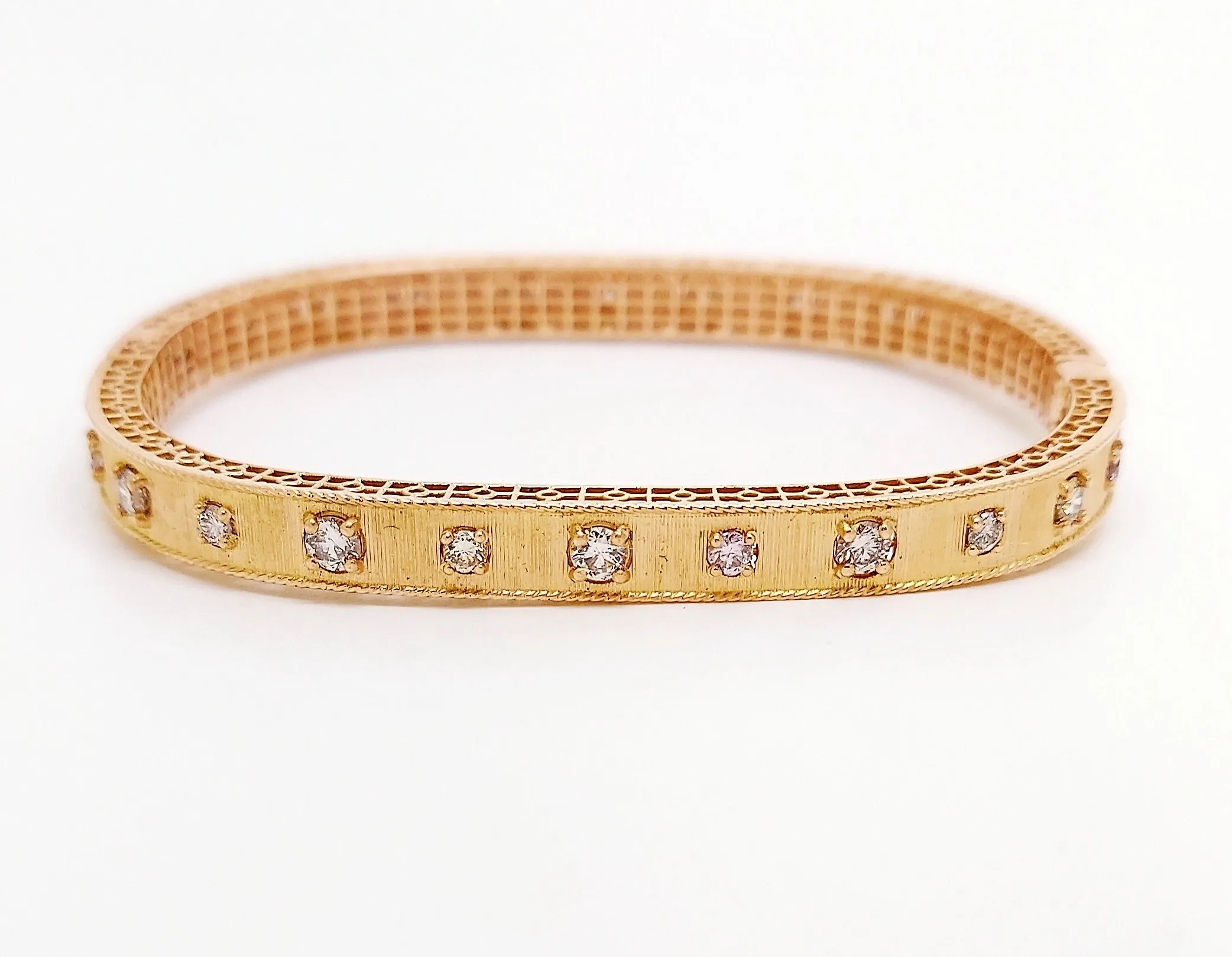 PRINCESS 18 K ROSE GOLD SATIN FINISH BANGLE AD NO 2648
