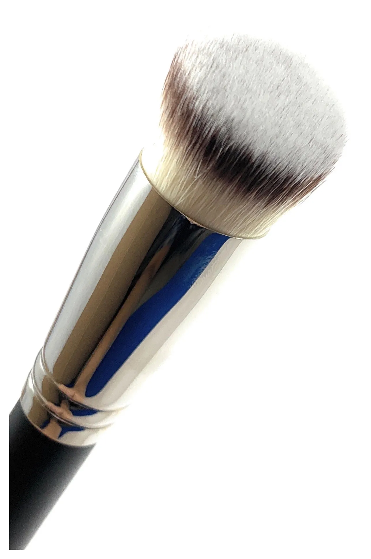 R&M 570 Round Slanted Foundation & Buffer brush