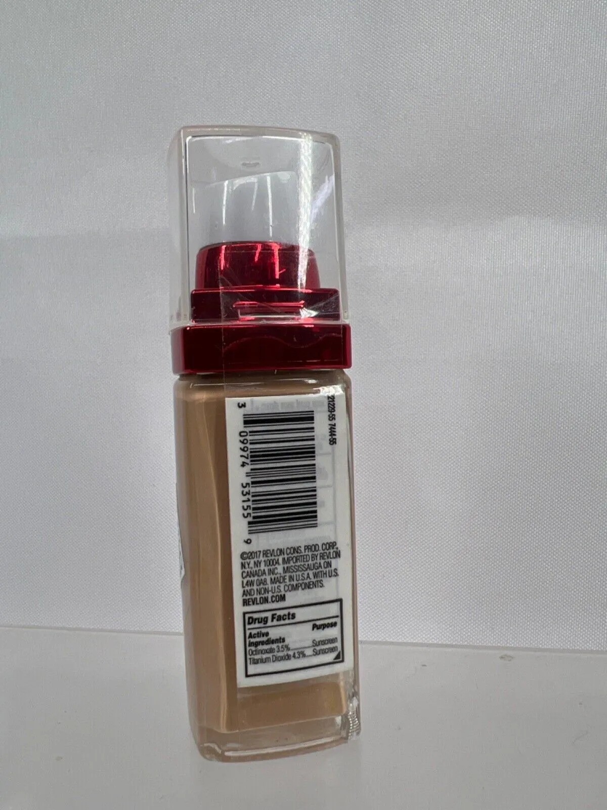 Revlon  Soft  Beige #30 no cap Age Defying 3X Foundation SPF 20 COMBINE SHIP
