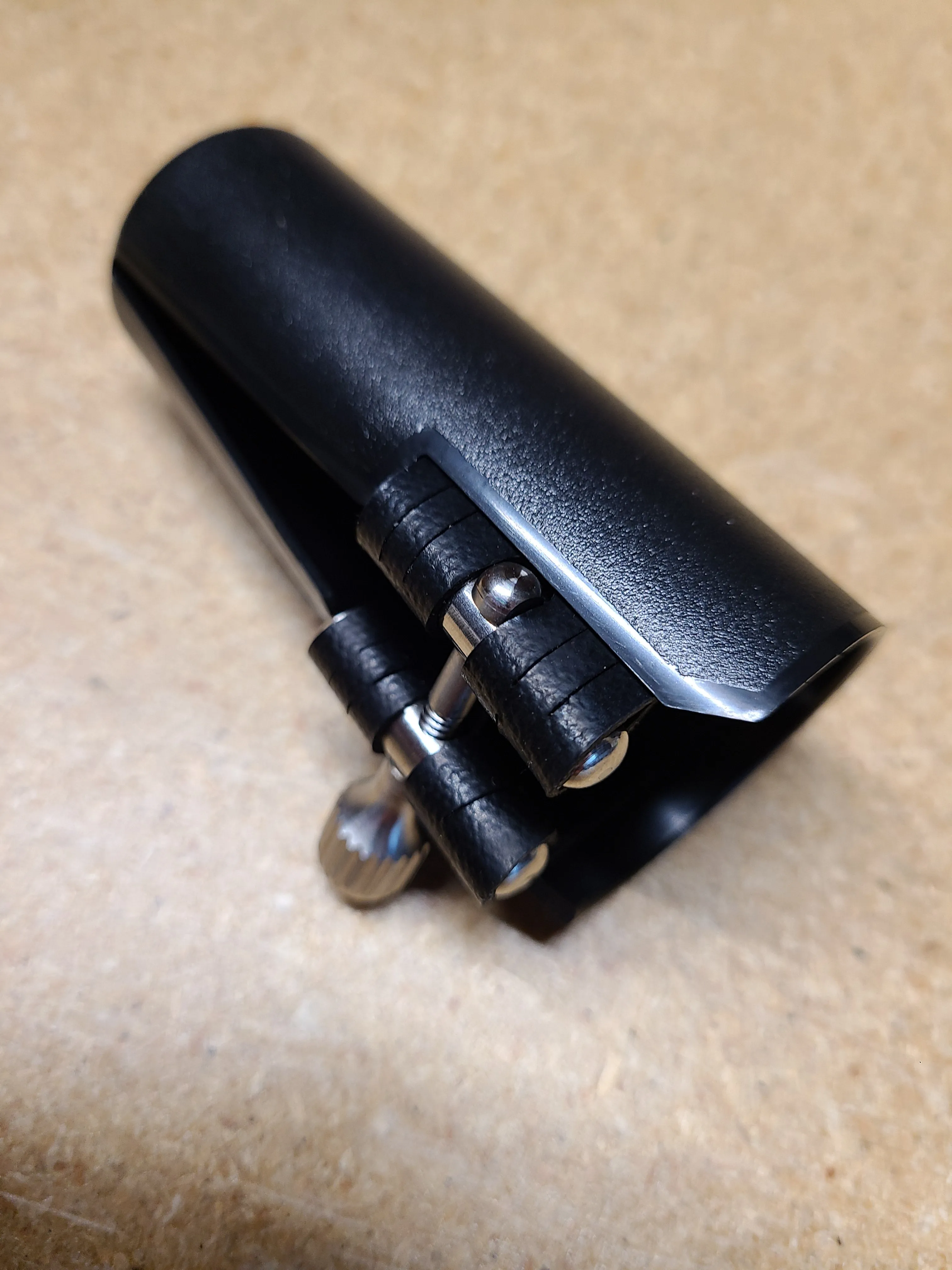 Rovner Dark Bb Clarinet Ligature w/Cap, NO PACKAGING