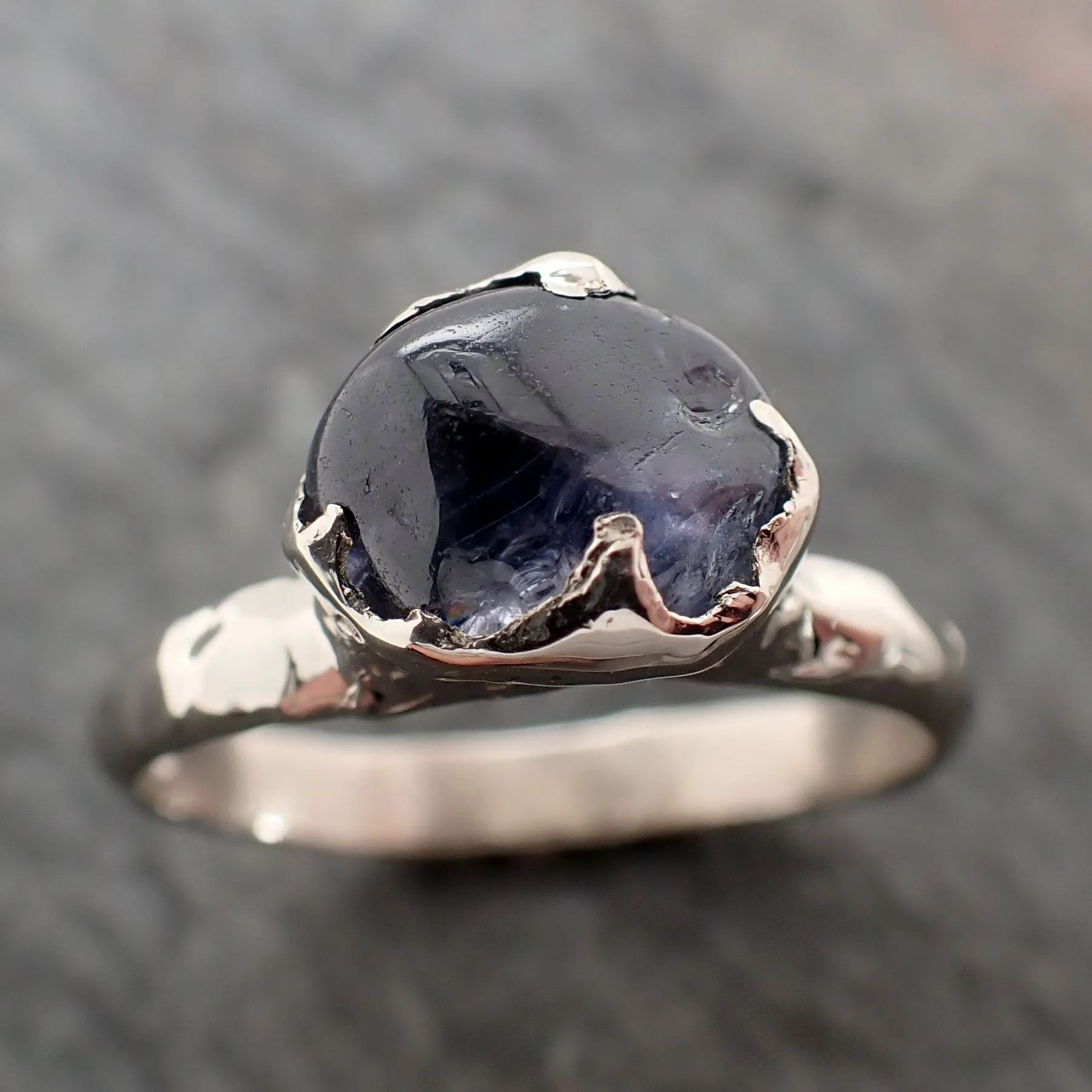 Sapphire Blue tumbled White 14k gold Solitaire gemstone ring 2848
