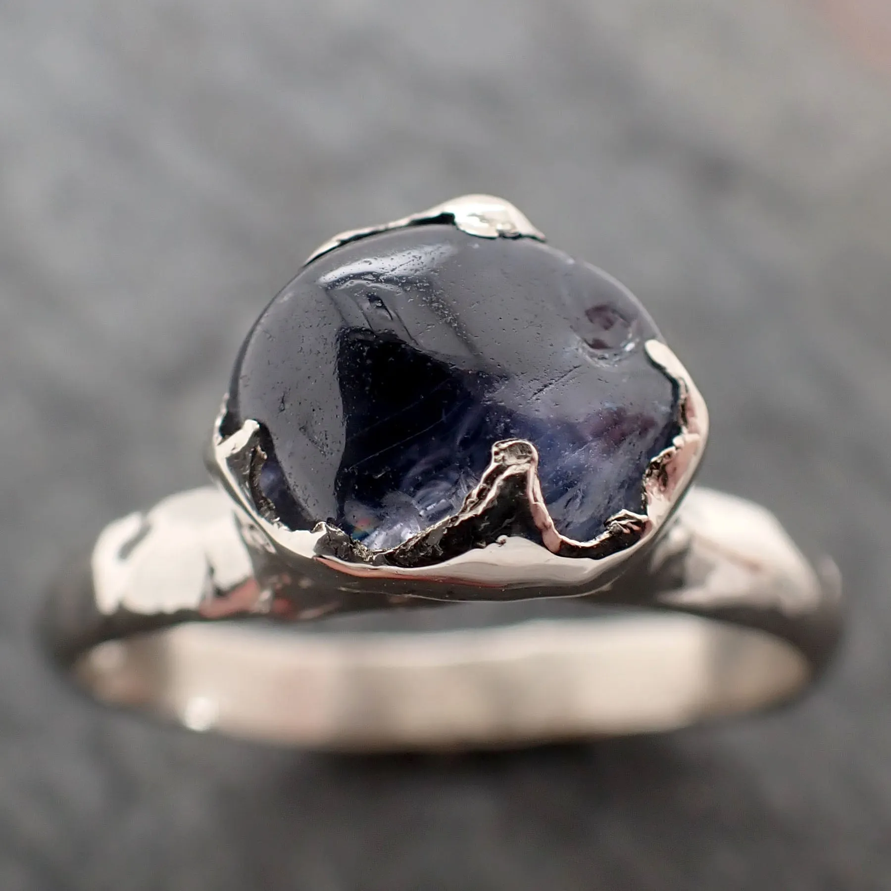 Sapphire Blue tumbled White 14k gold Solitaire gemstone ring 2848