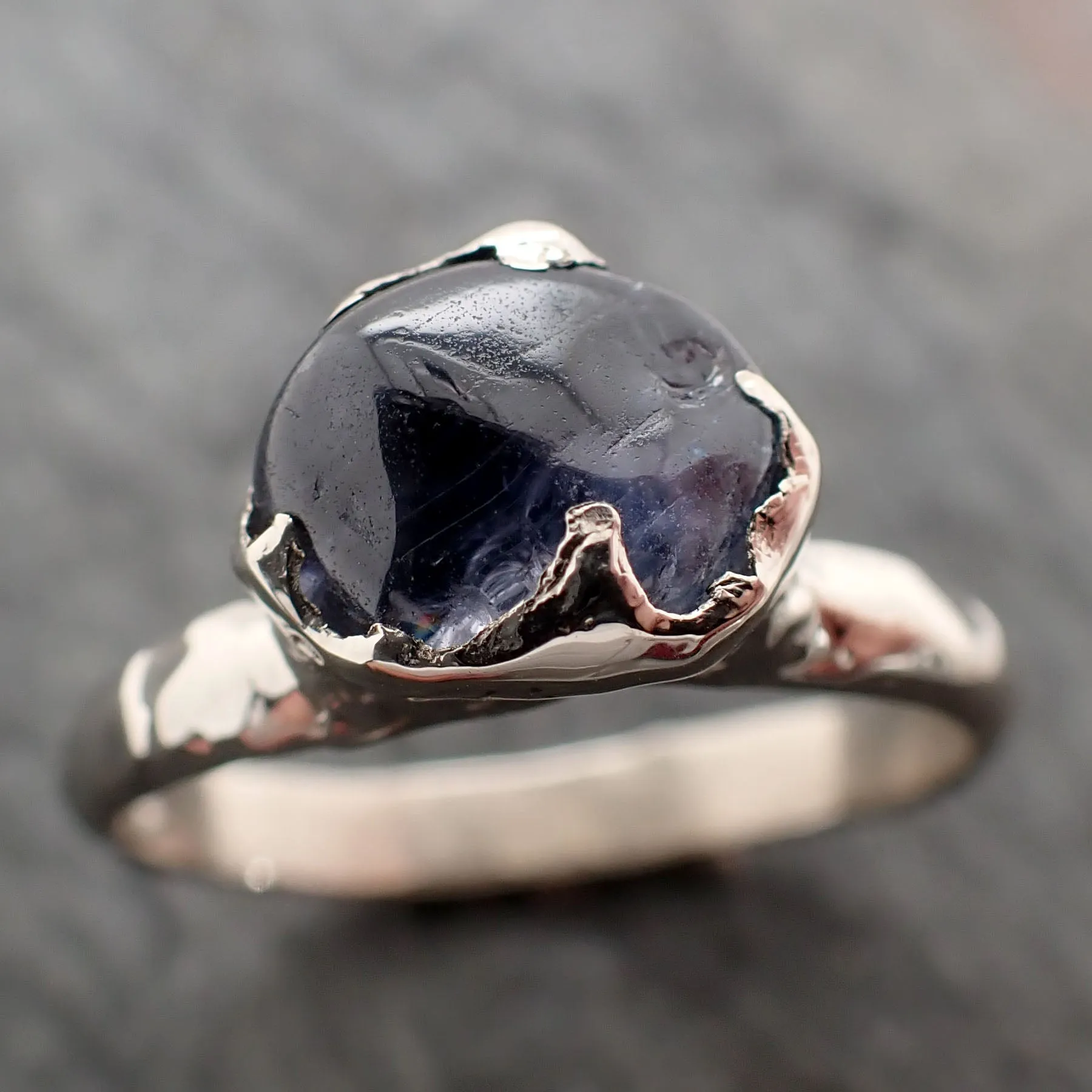 Sapphire Blue tumbled White 14k gold Solitaire gemstone ring 2848