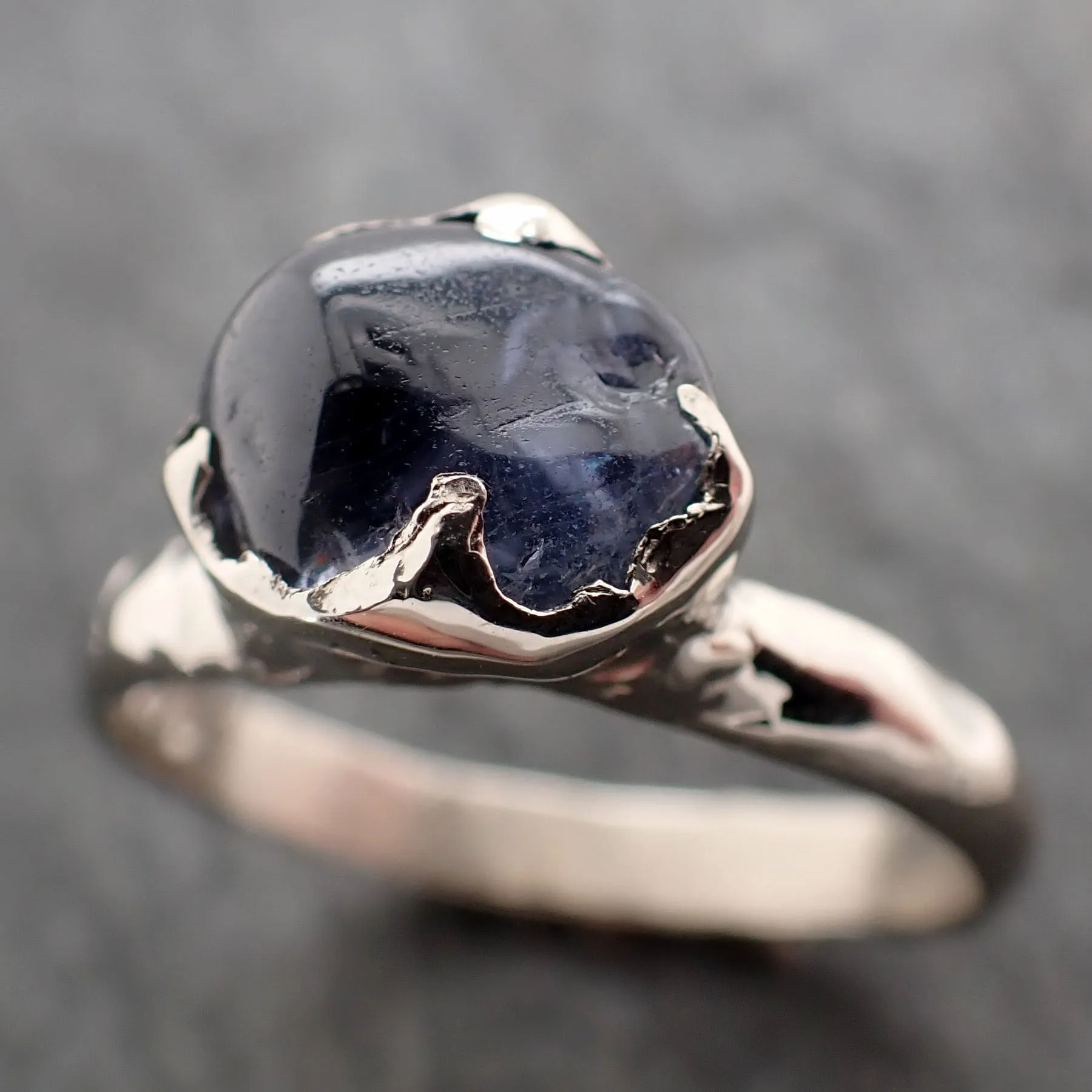 Sapphire Blue tumbled White 14k gold Solitaire gemstone ring 2848