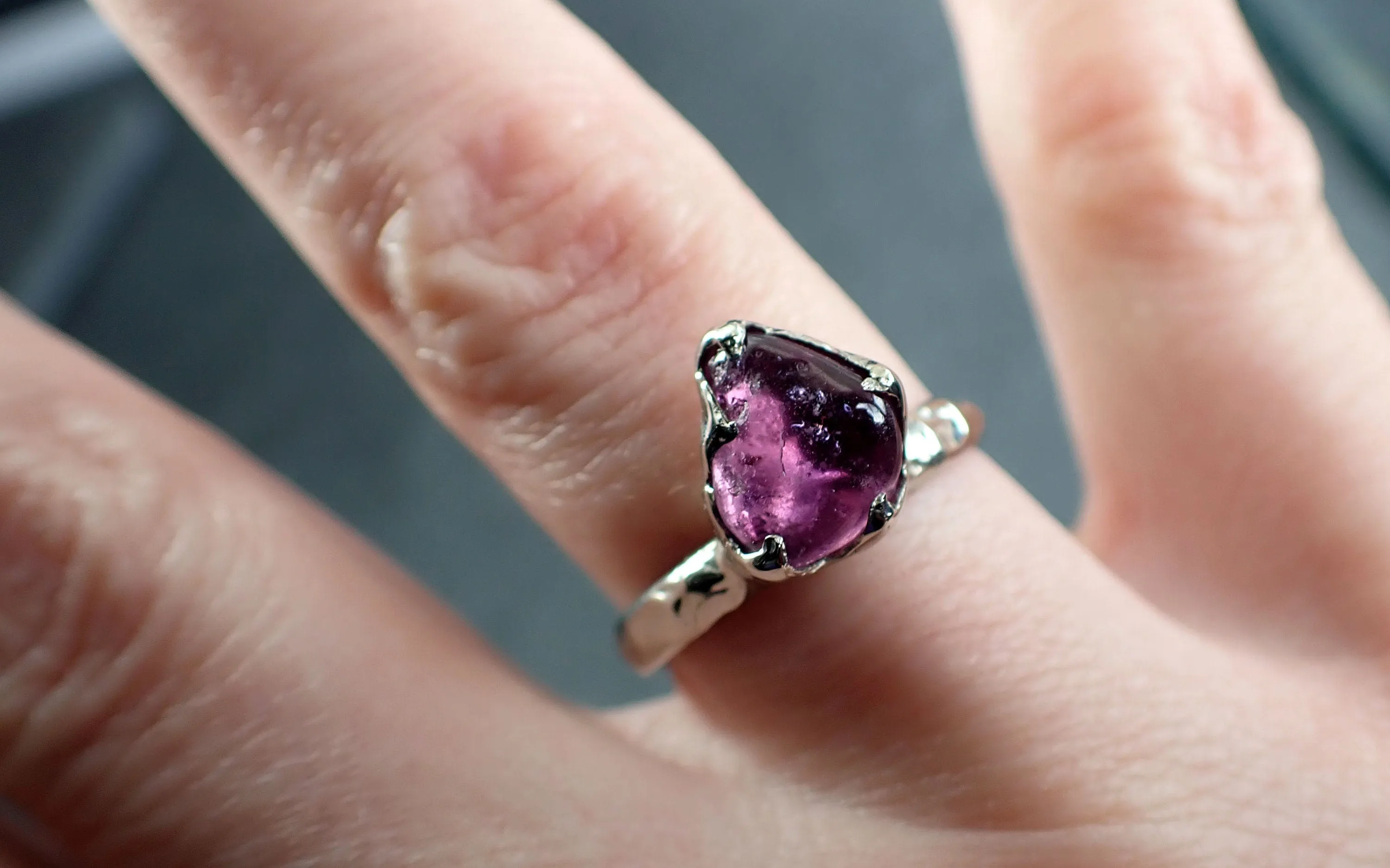 Sapphire hot pink tumbled 14k White gold Solitaire gemstone ring 2883