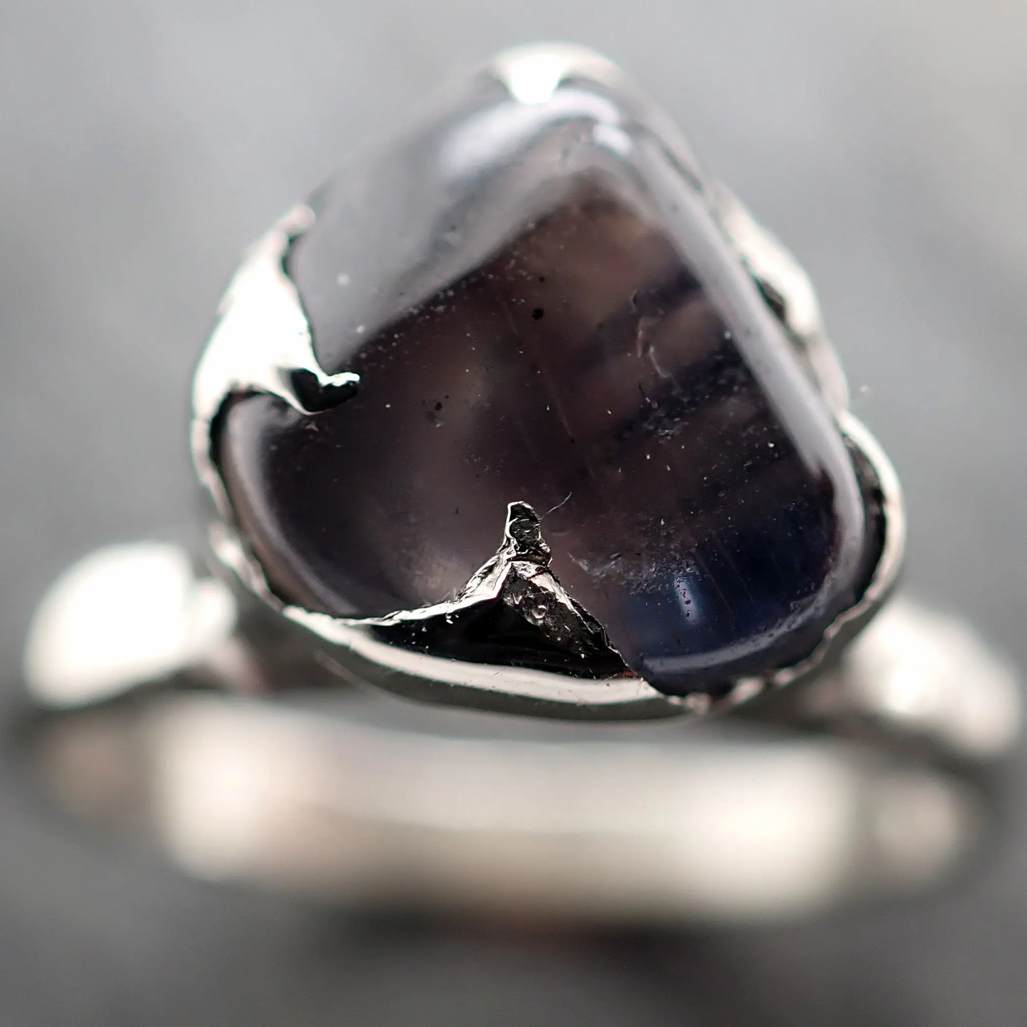 Sapphire purple tumbled White 14k gold Solitaire gemstone ring 2886