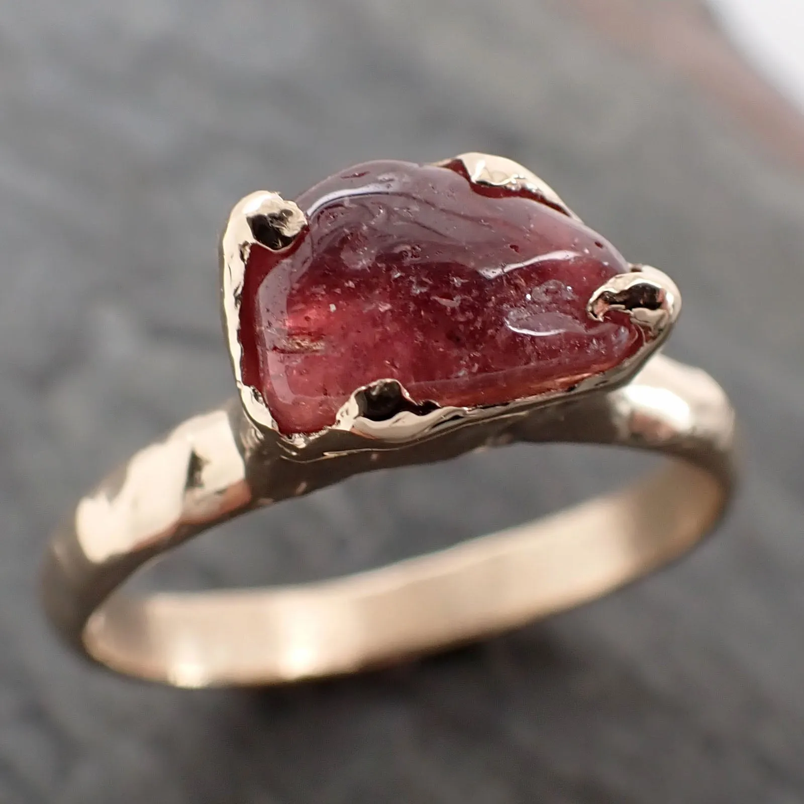 Sapphire tumbled hot pink tumbled yellow 14k gold Solitaire gemstone ring 2841