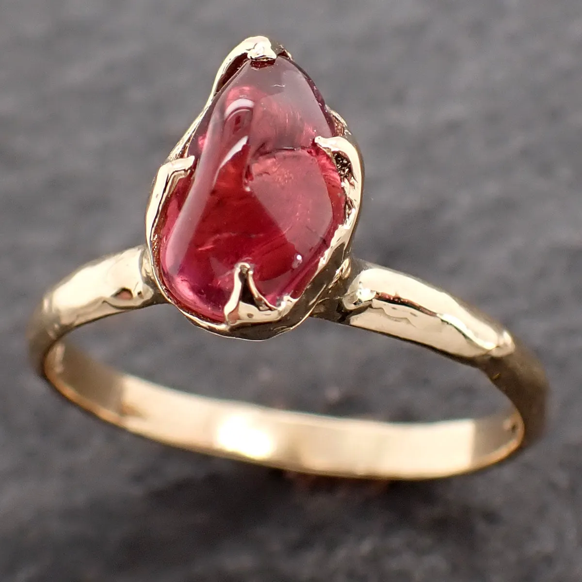 Sapphire tumbled pink tumbled yellow 18k gold Solitaire gemstone ring 2633