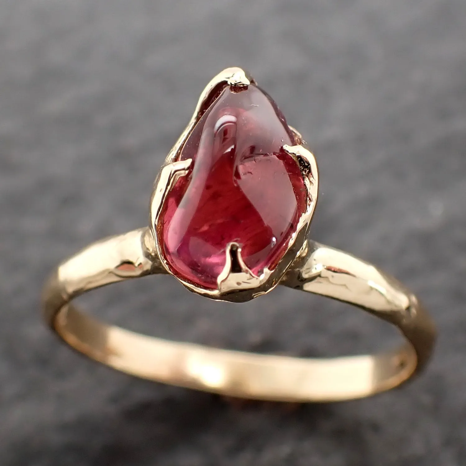Sapphire tumbled pink tumbled yellow 18k gold Solitaire gemstone ring 2633