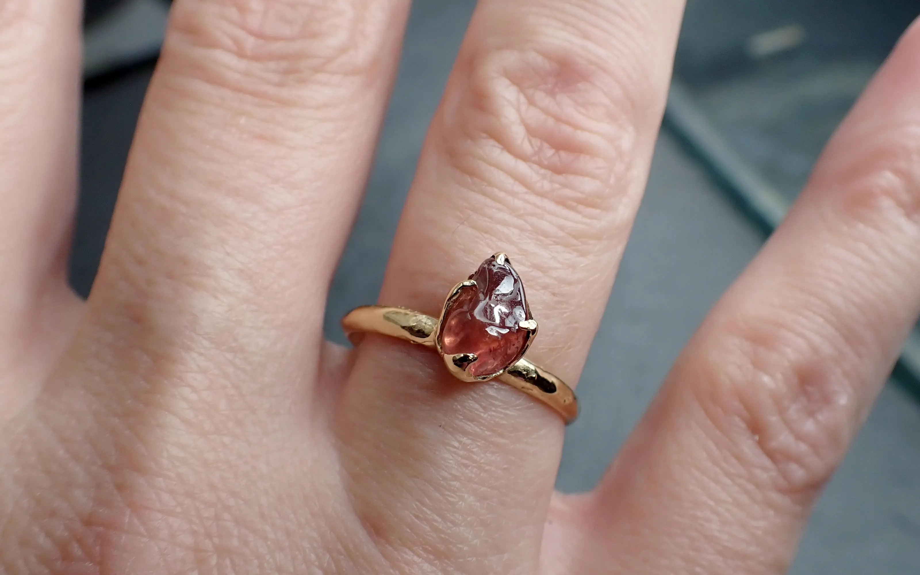 Sapphire tumbled pink tumbled yellow 18k gold Solitaire gemstone ring 2637
