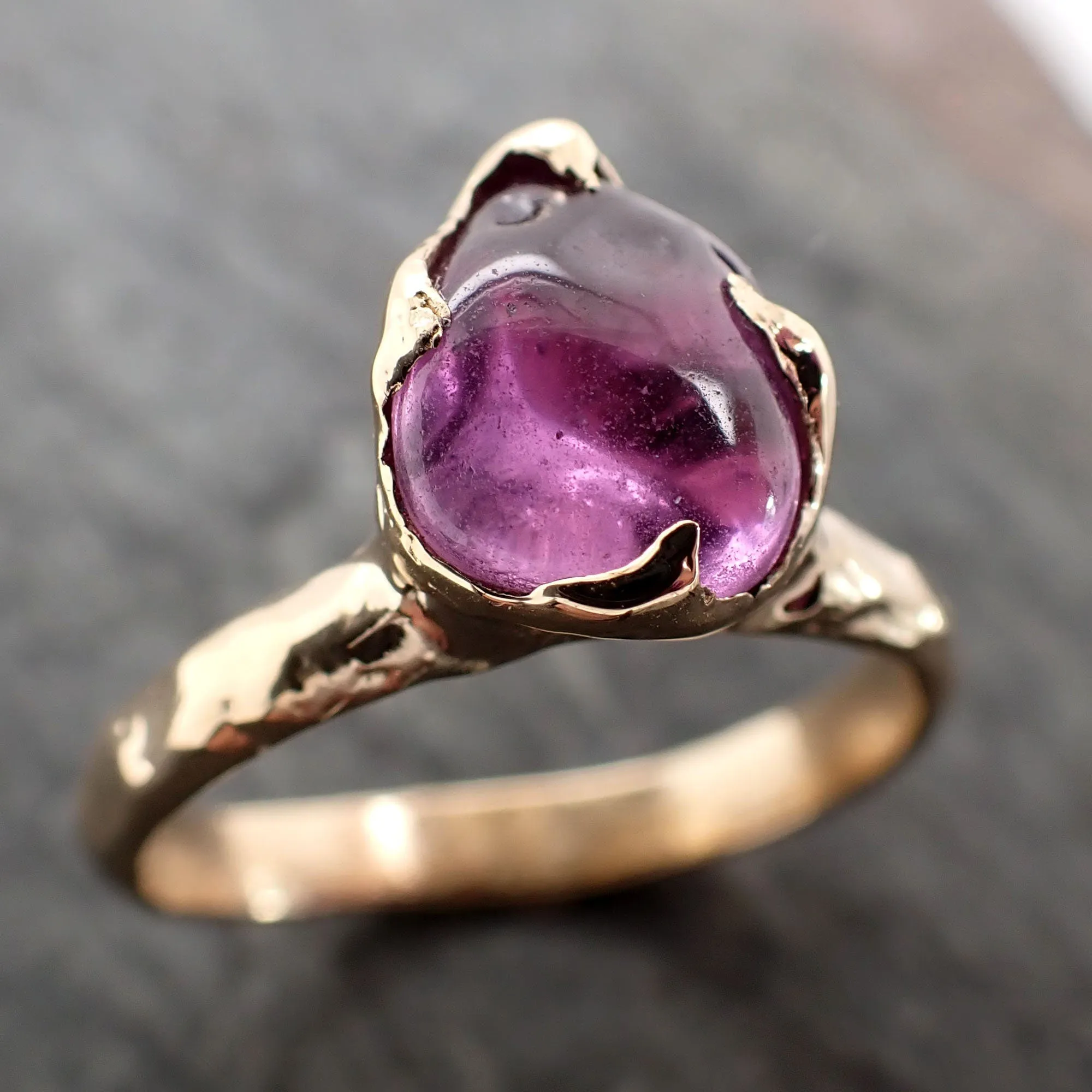 Sapphire tumbled yellow 18k gold Solitaire pink tumbled gemstone ring 2893
