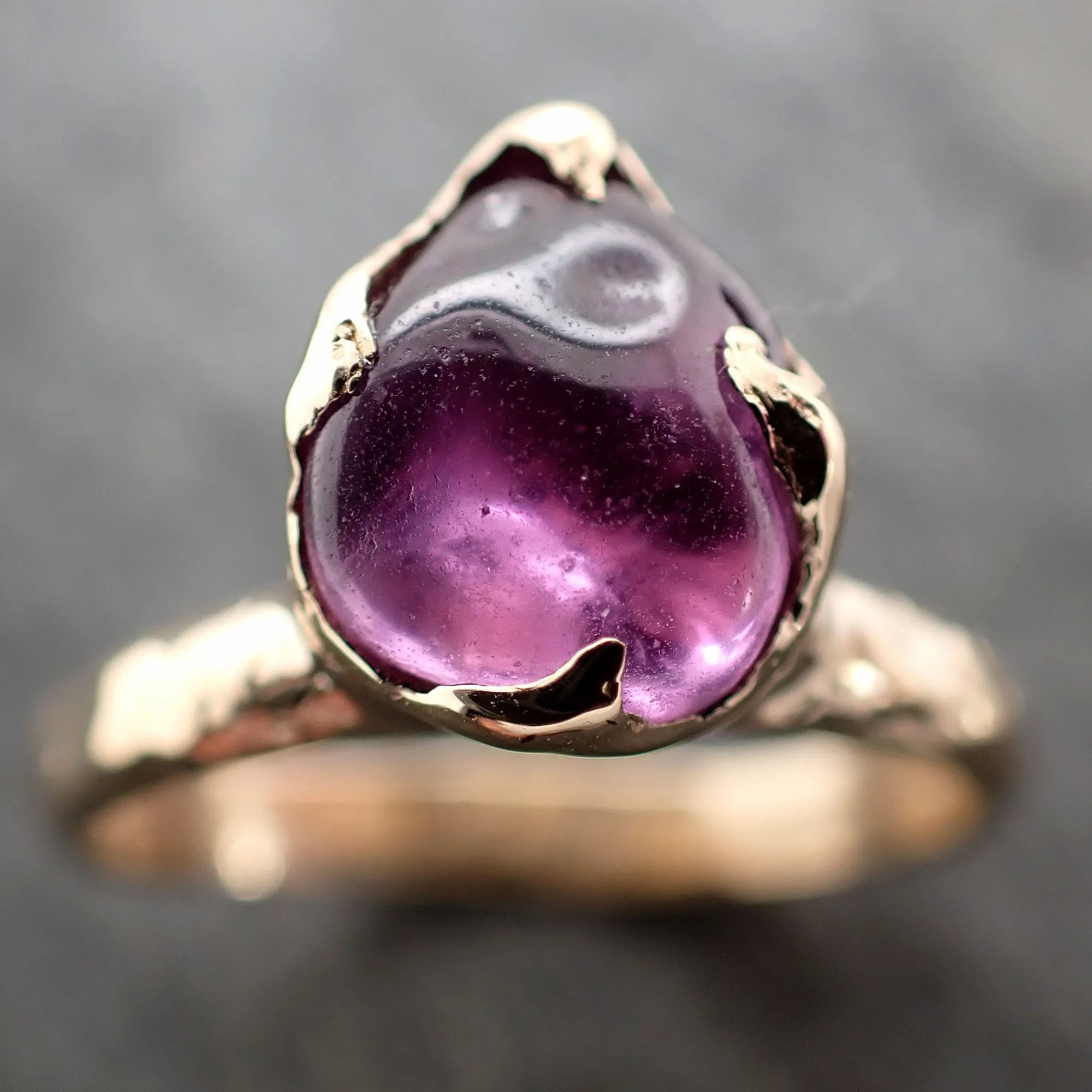 Sapphire tumbled yellow 18k gold Solitaire pink tumbled gemstone ring 2893