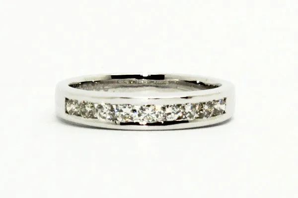SEMI CHANNEL SET DIAMOND RING AD NO.1341