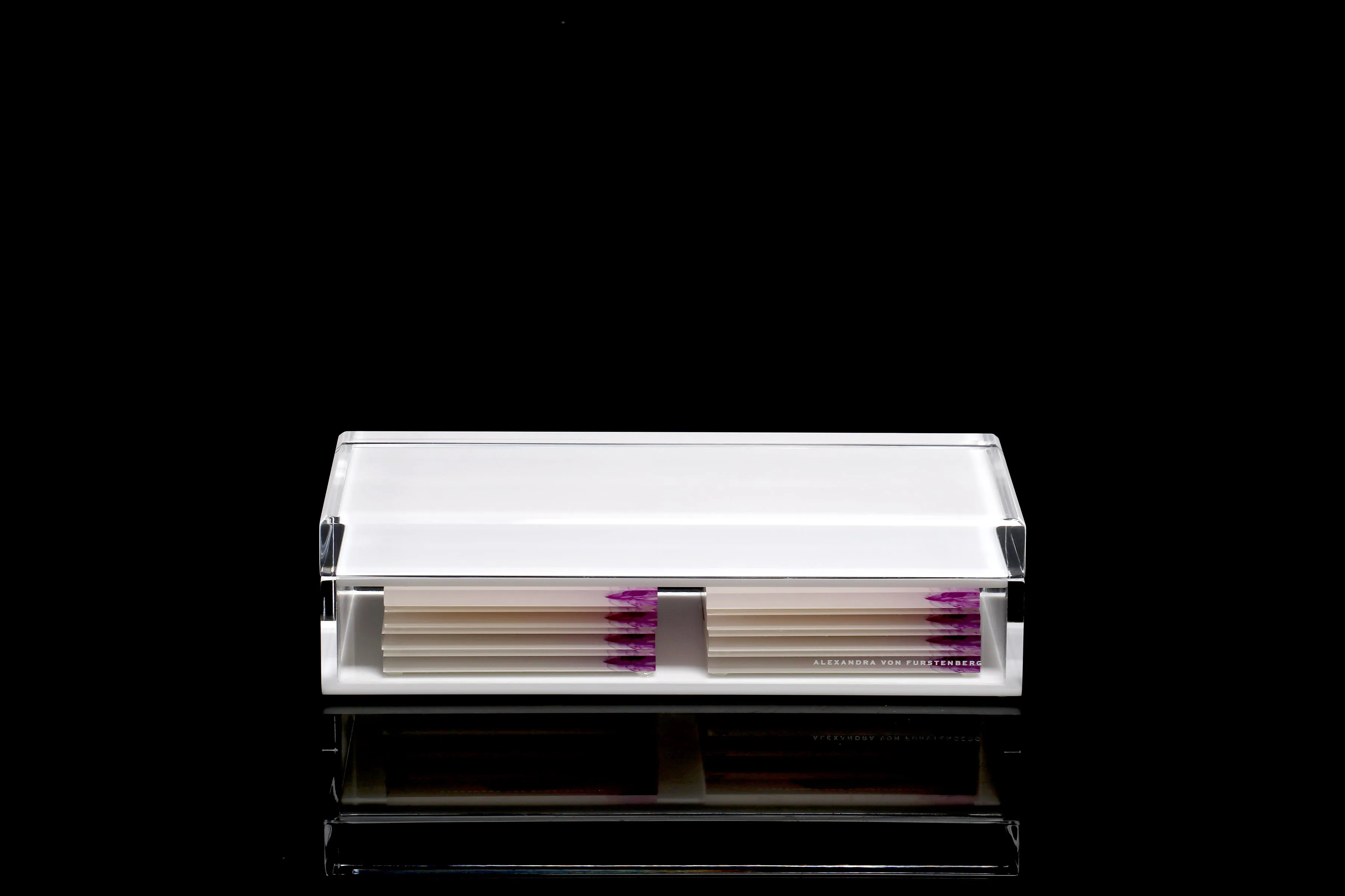 Shorty Treasure Box in White