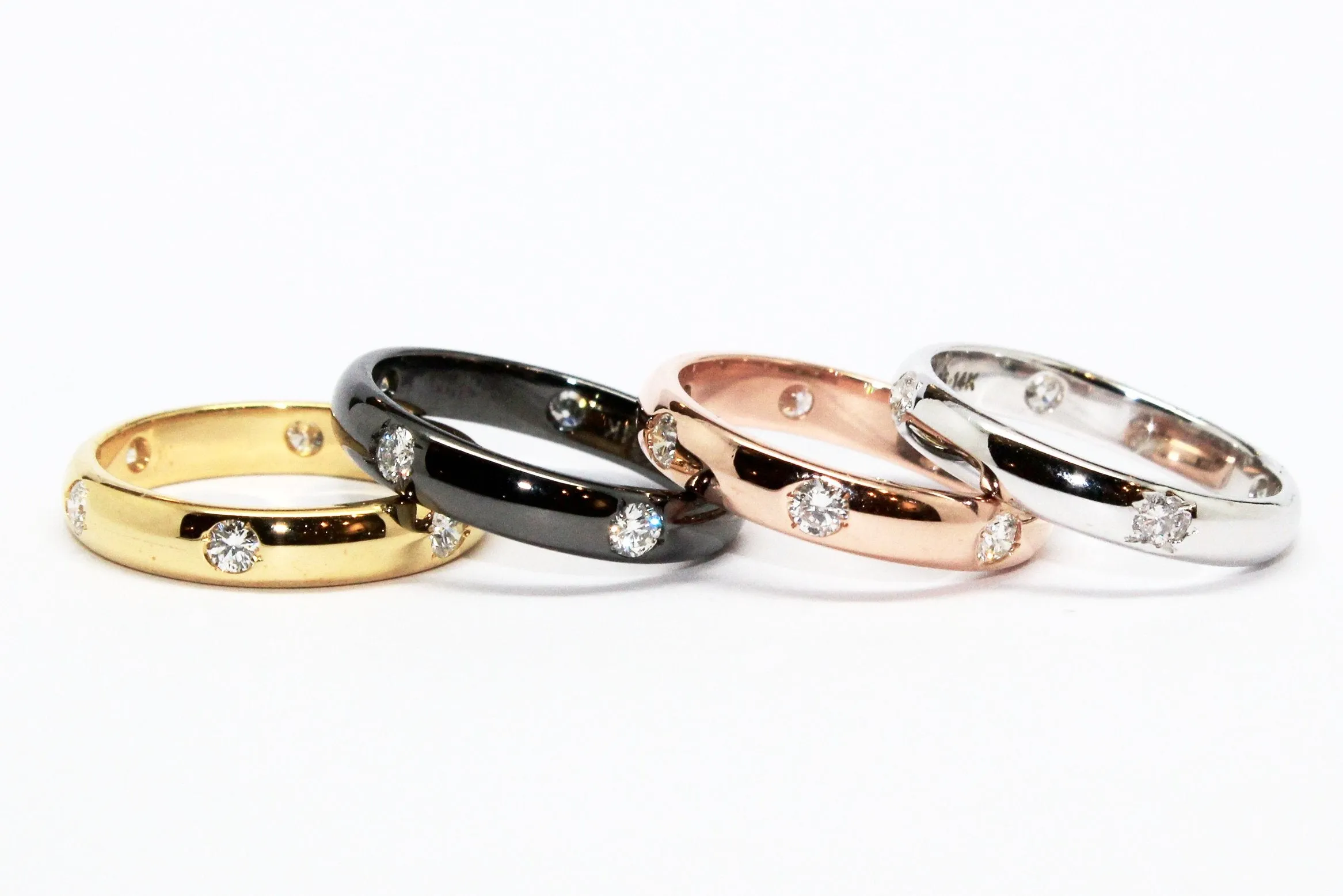 STARLIGHT DIAMOND WHITE GOLD BAND AD NO.1608