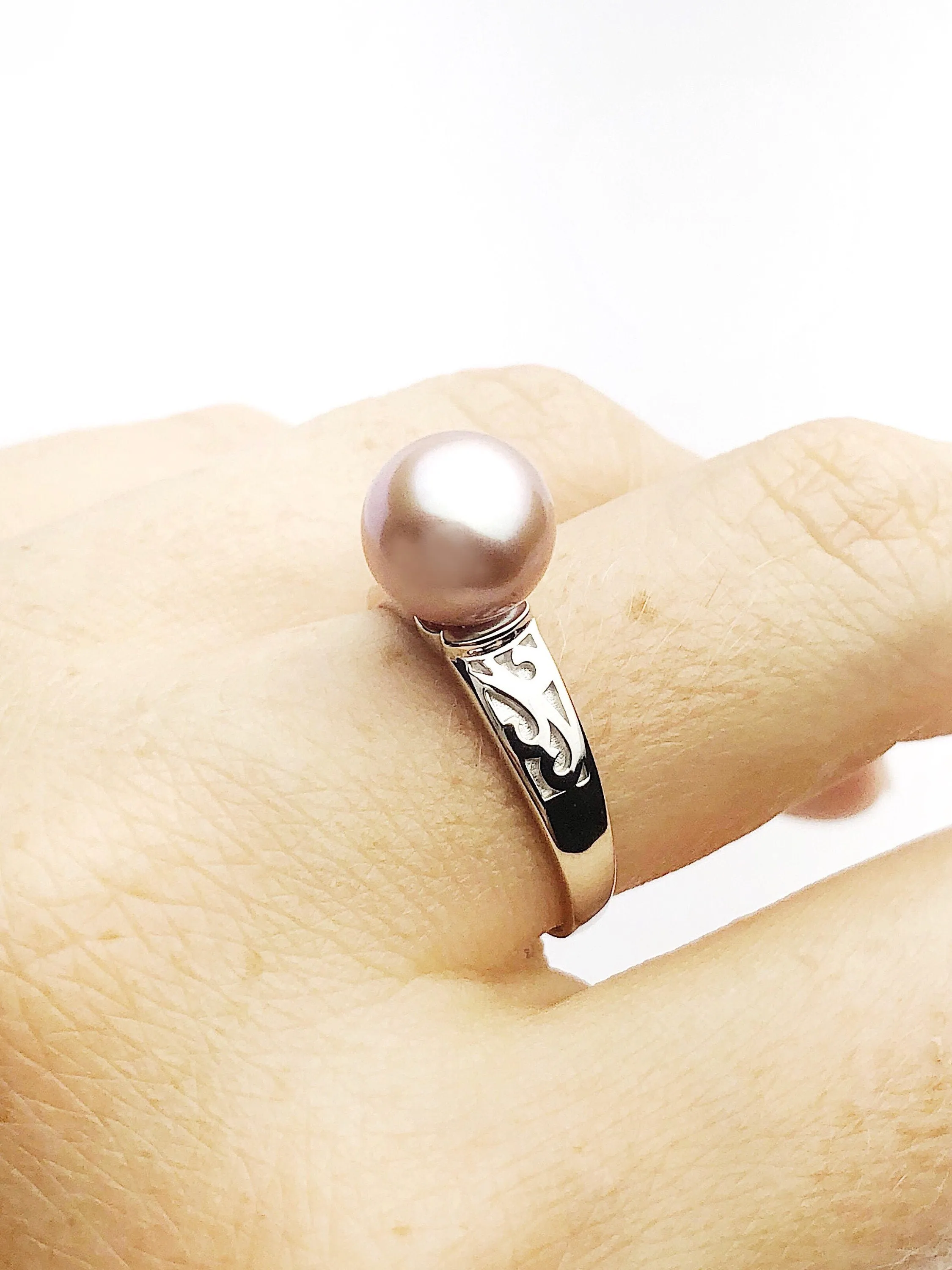 Sterling Silver Pearl Ring Setting - SR08. Setting only. No pearl included.
