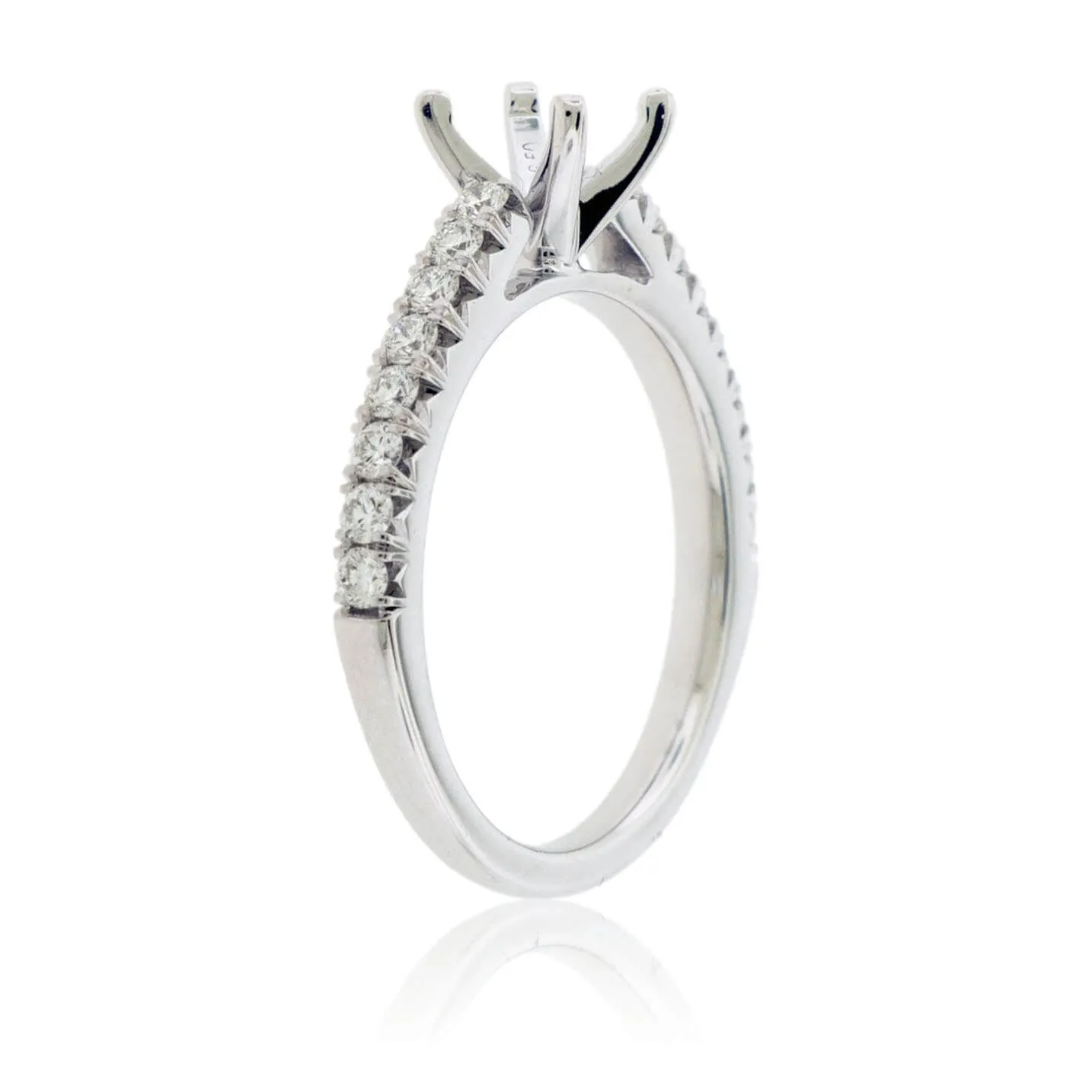 Stunning .40ctw Semi Mount Diamond Ring