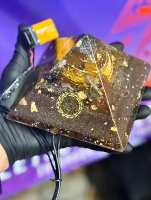 The "Jumbo Giza Equalizer" - Pulsed Radionics Orgone Pyramid, 6x6” Base