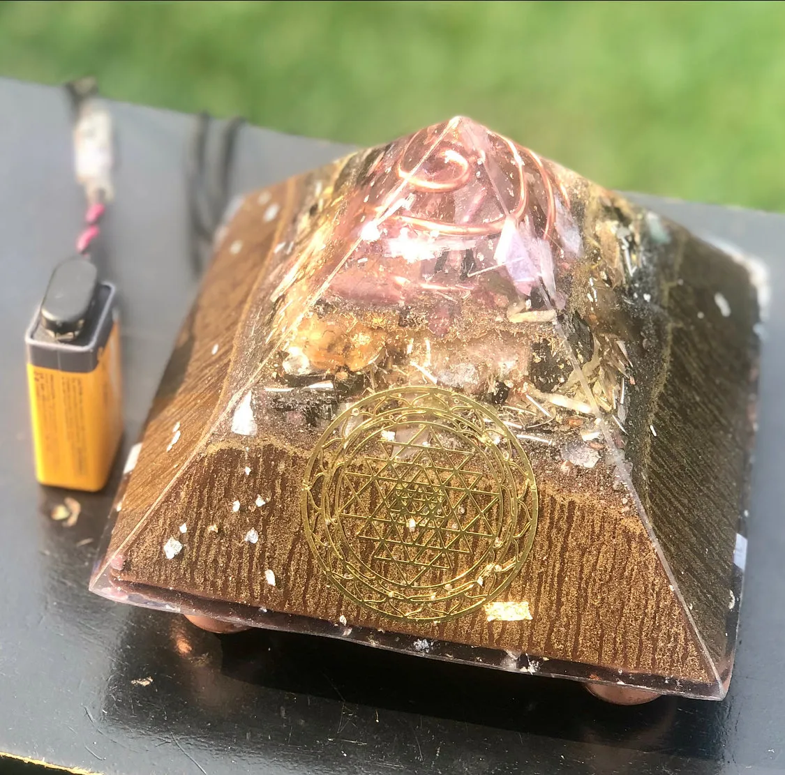 The "Jumbo Giza Equalizer" - Pulsed Radionics Orgone Pyramid, 6x6” Base