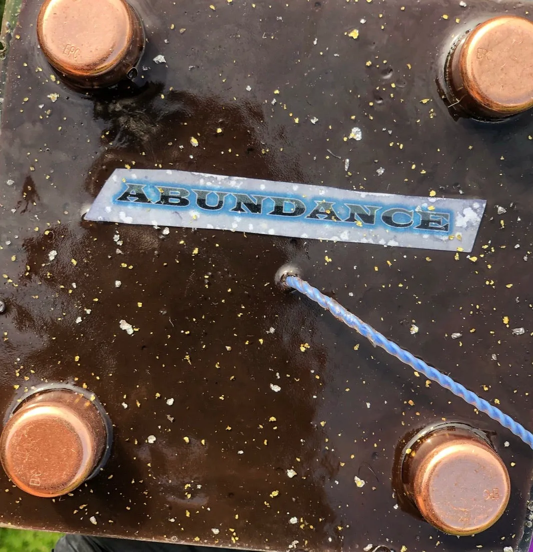 The "Jumbo Giza Equalizer" - Pulsed Radionics Orgone Pyramid, 6x6” Base