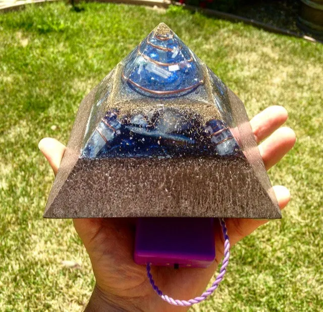 The "Jumbo Giza Equalizer" - Pulsed Radionics Orgone Pyramid, 6x6” Base