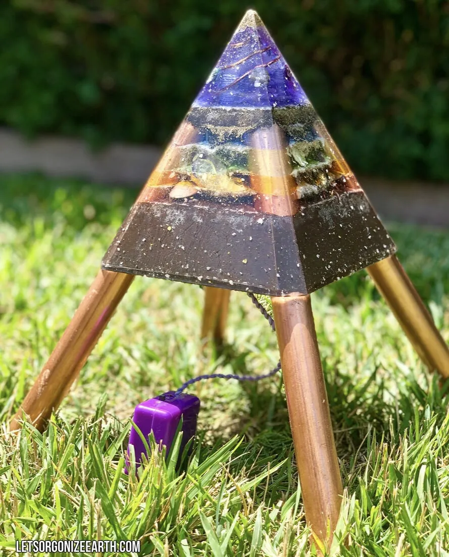 The "Nubian Chakra Equalizer Mini-Chembuster" - 6 lbs, 8 Sided Radionics Orgone Pyramid w/ Tensor Ring & Earth Pipes for grounding