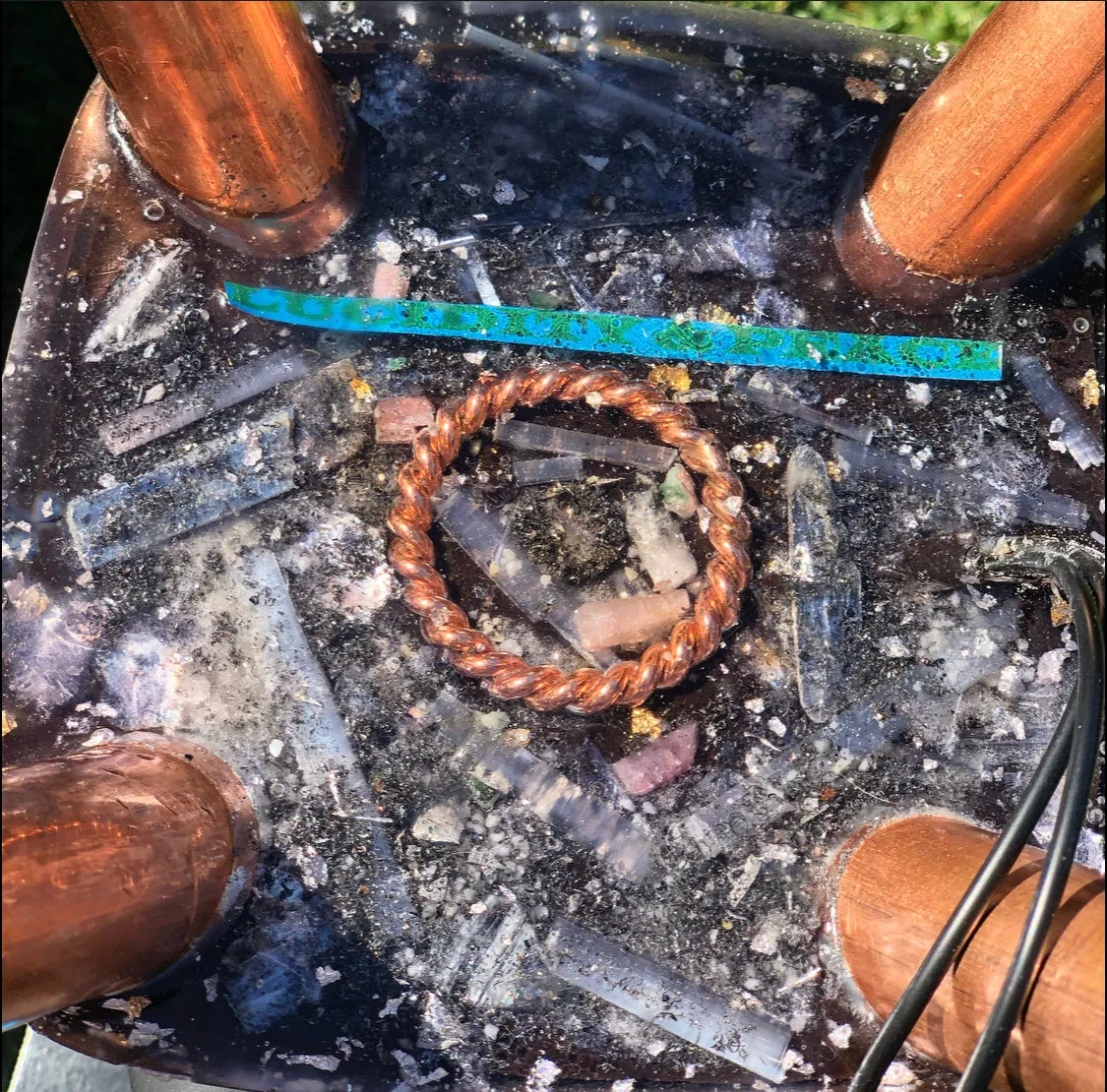 The "Nubian Chakra Equalizer Mini-Chembuster" - 6 lbs, 8 Sided Radionics Orgone Pyramid w/ Tensor Ring & Earth Pipes for grounding